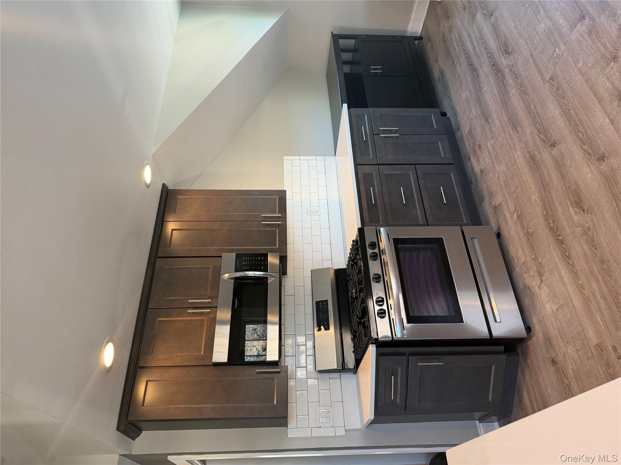 43 James Street, Babylon, NY 11702