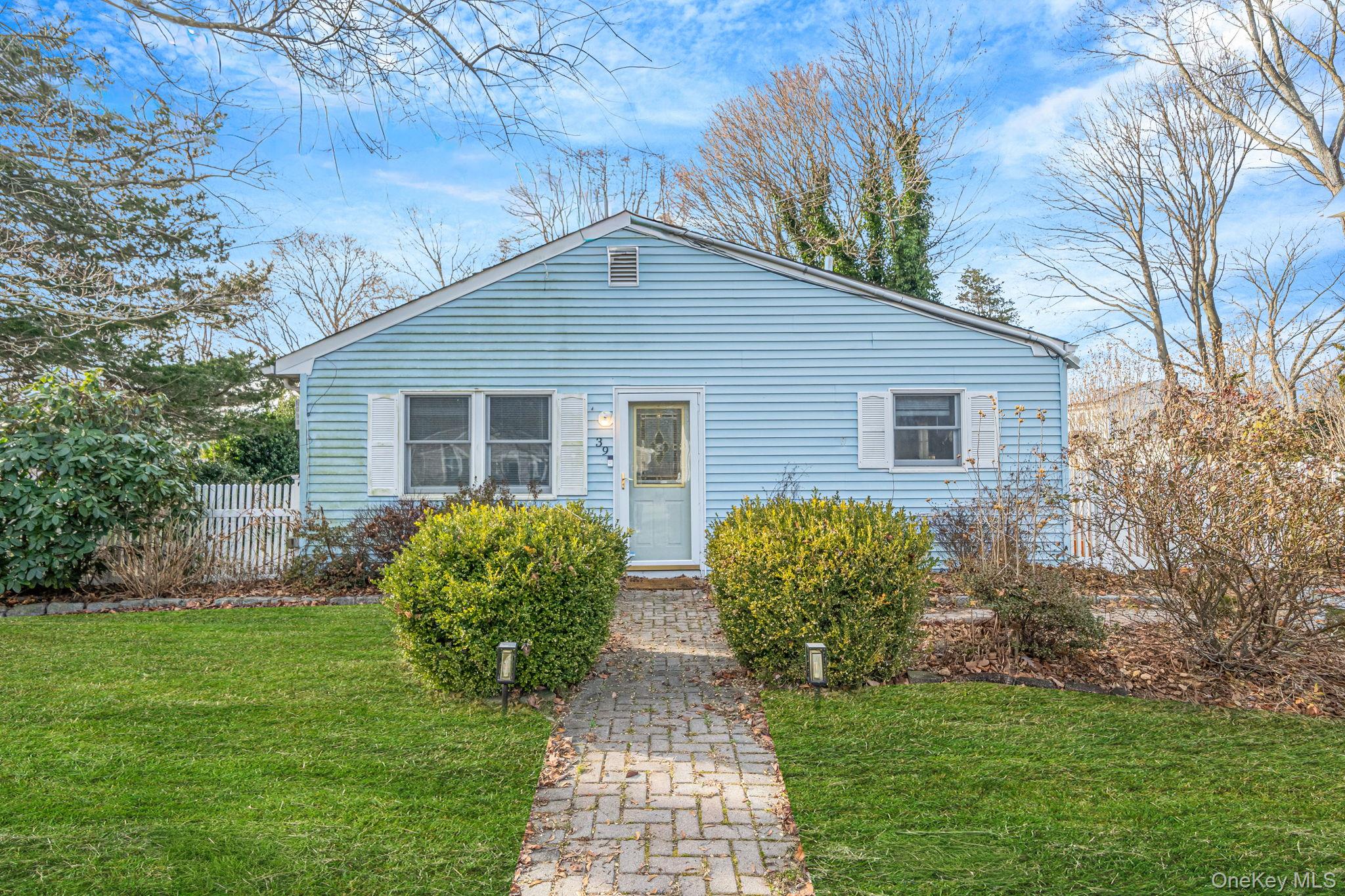 39 Kay Road, Calverton, NY 11933