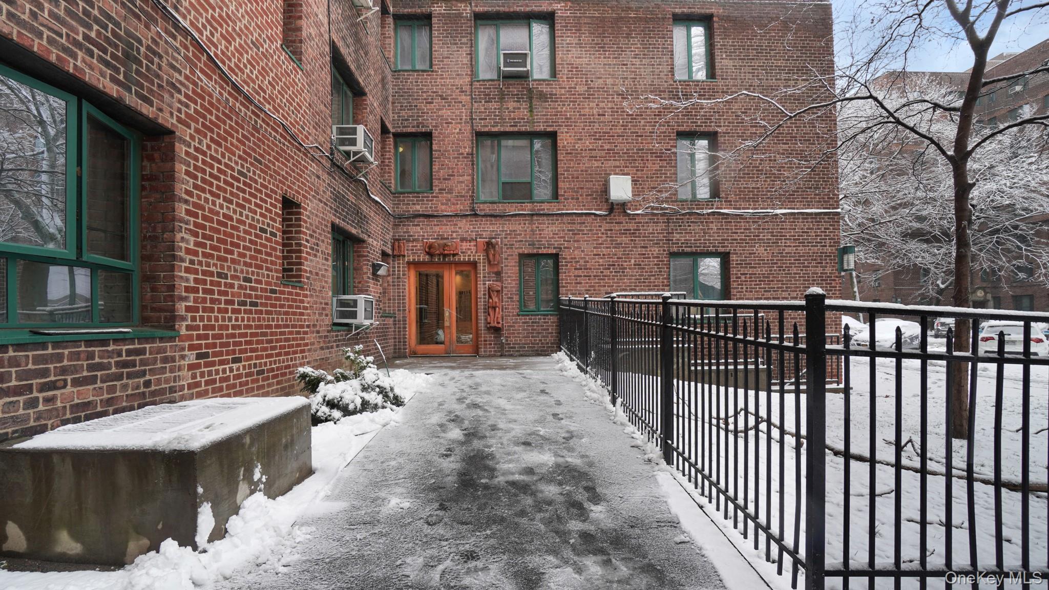 2220 E Tremont Avenue # 7F, Bronx, NY 10462