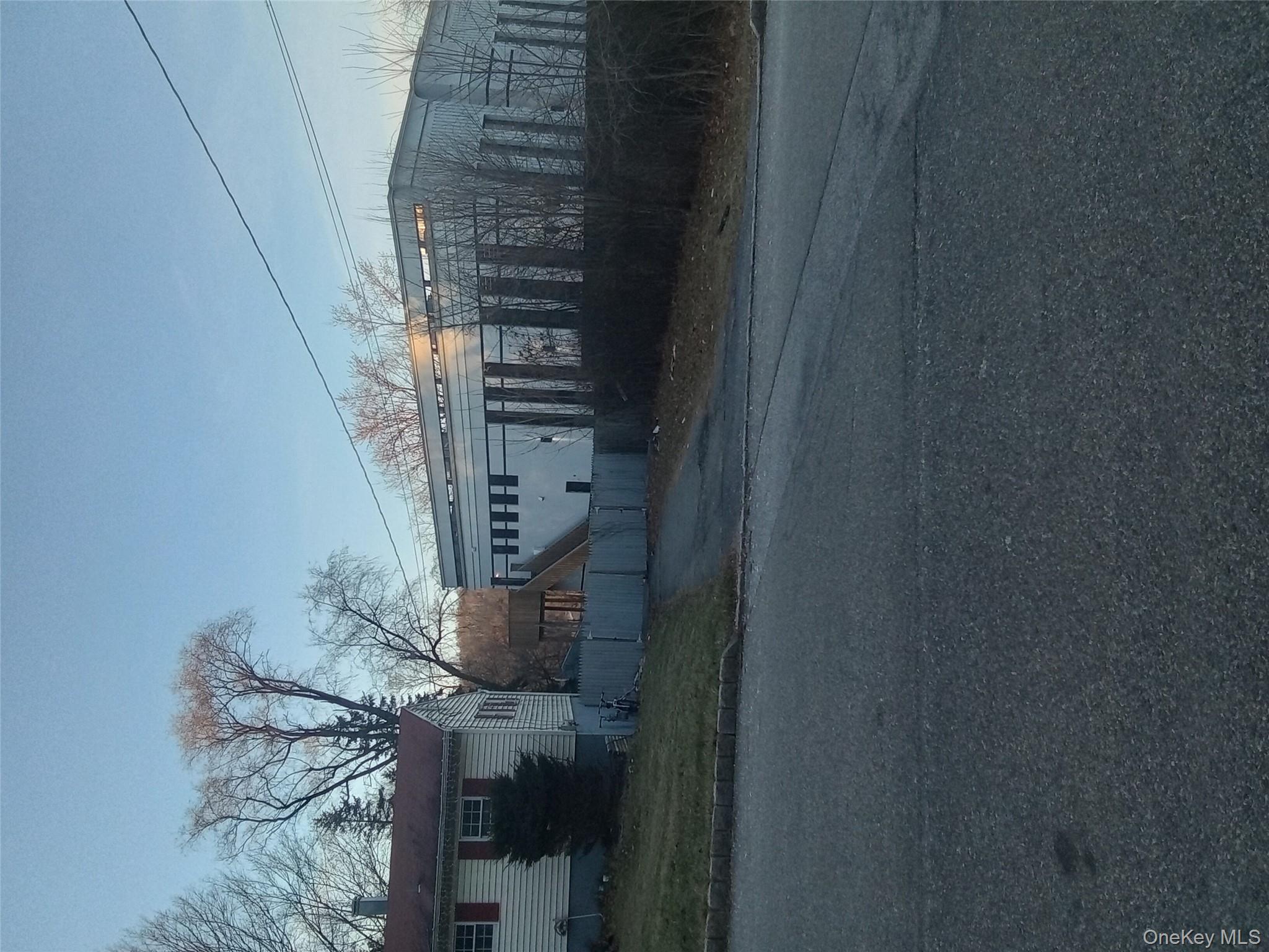 4 Duelk Avenue, Monroe, NY 10950