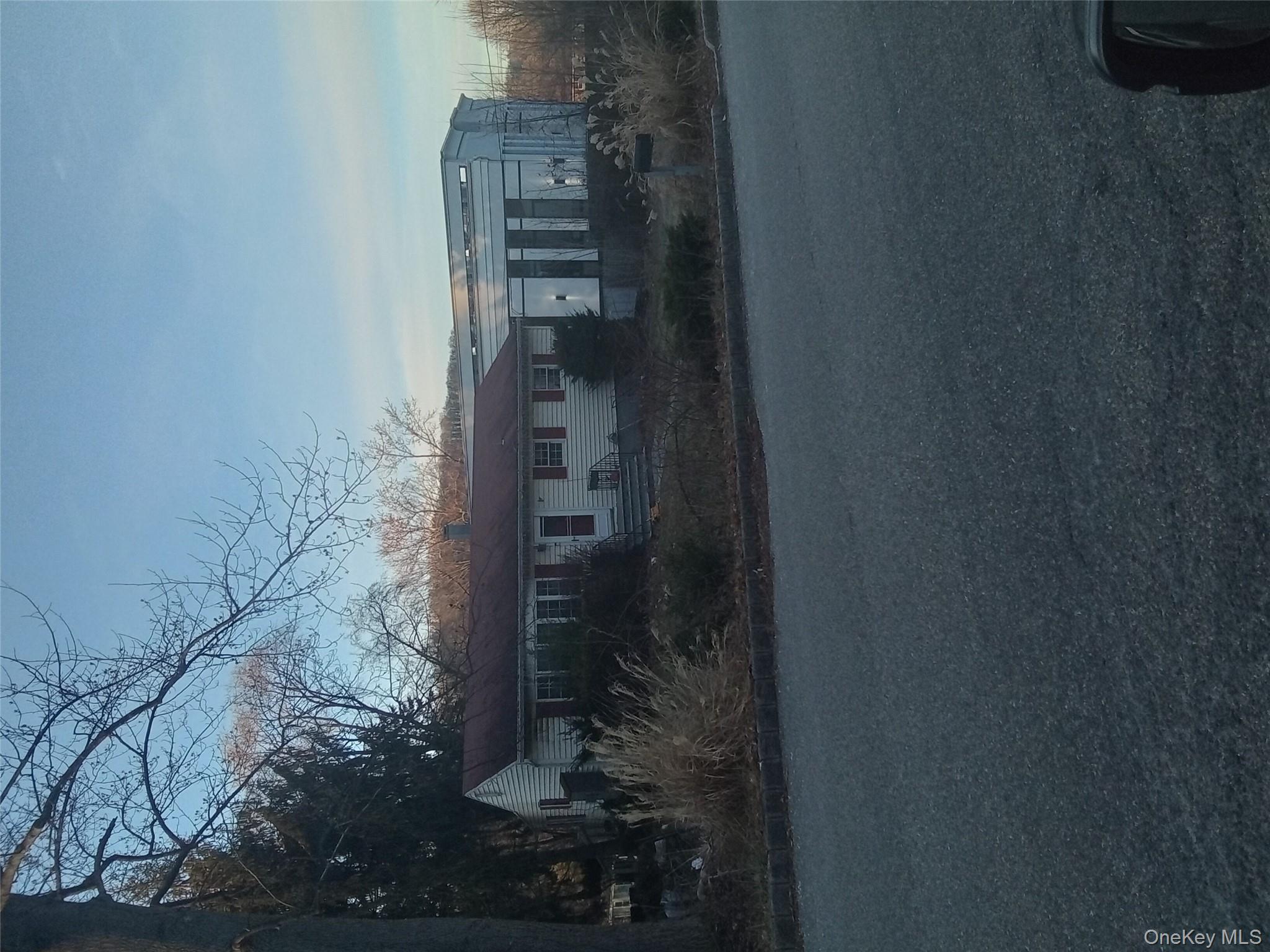 4 Duelk Avenue, Monroe, NY 10950