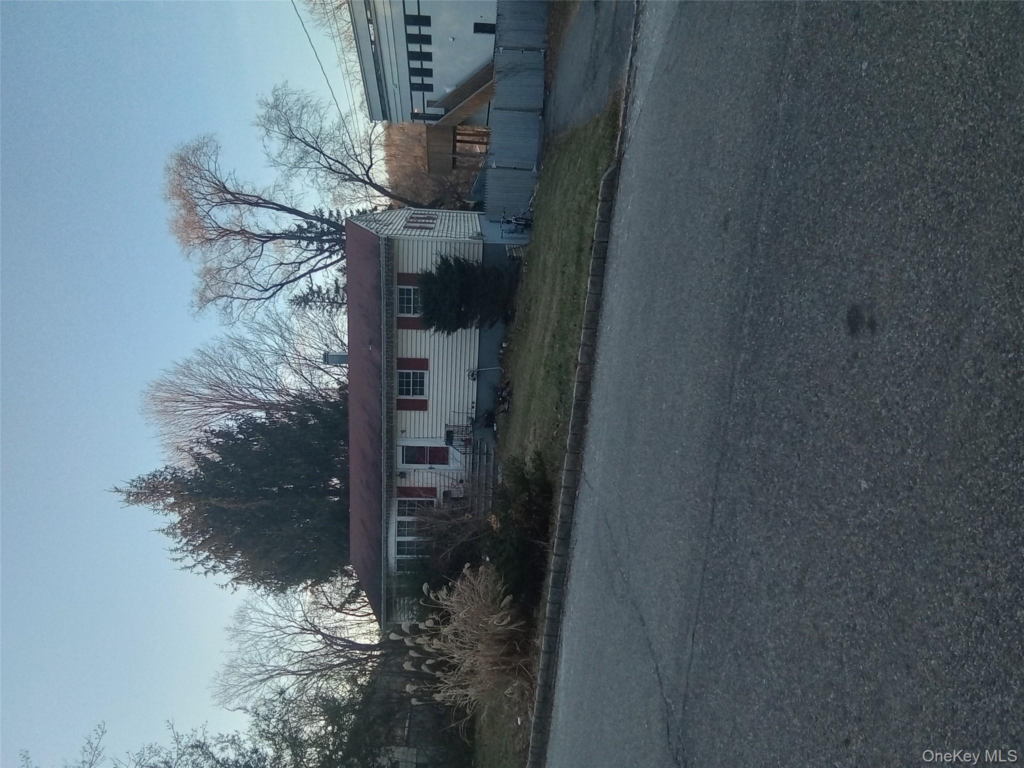 4 Duelk Avenue, Monroe, NY 10950