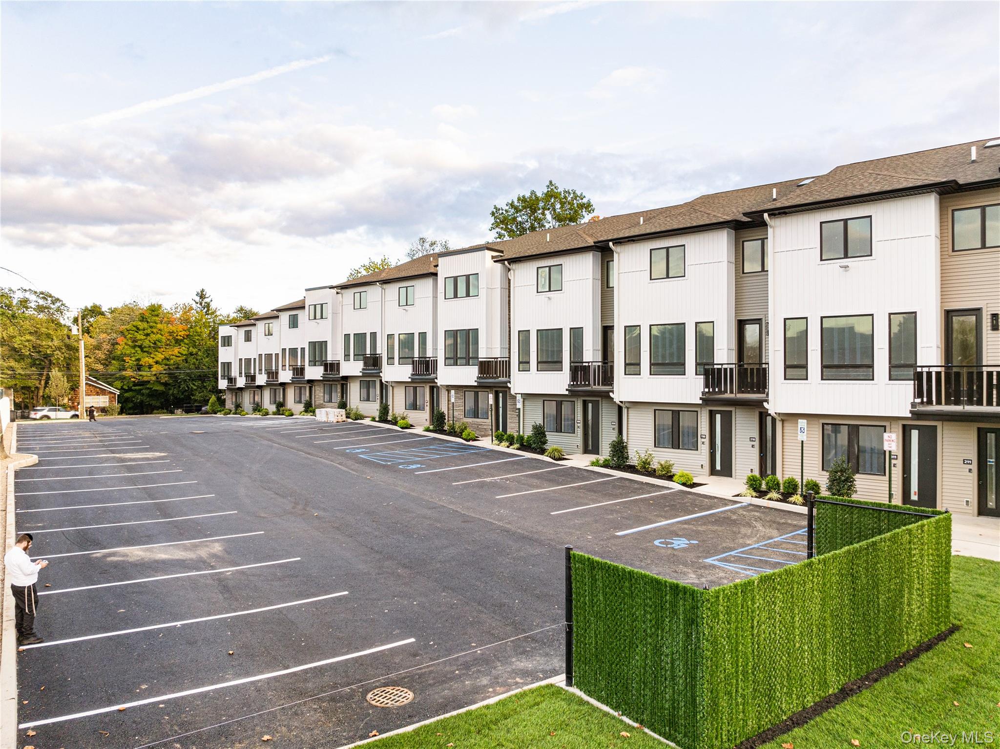 17 Union Rd 211, Spring Valley, NY 10977