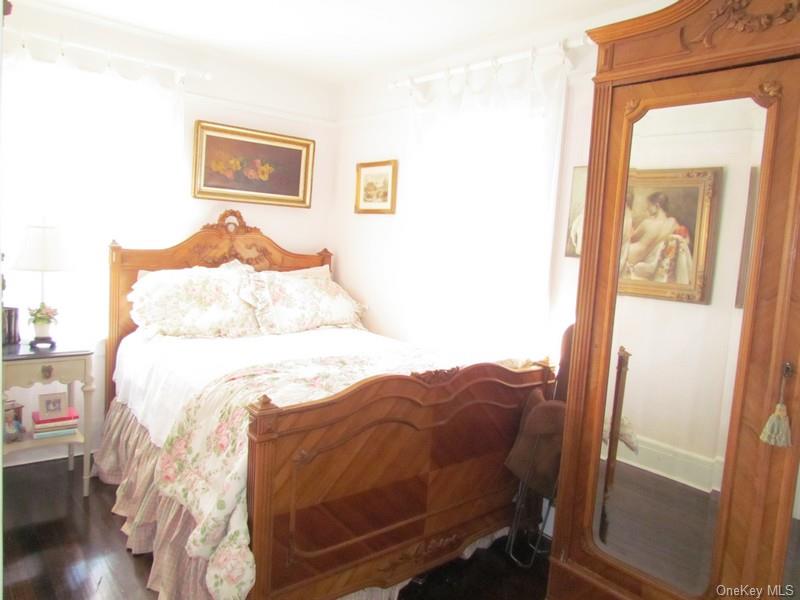 29 Ash Street, Locust Valley, NY 11560