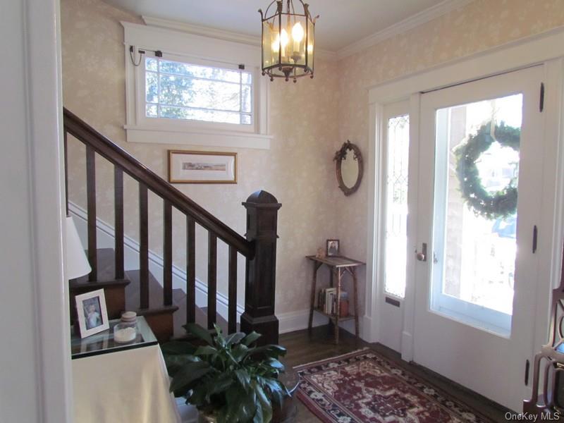 29 Ash Street, Locust Valley, NY 11560