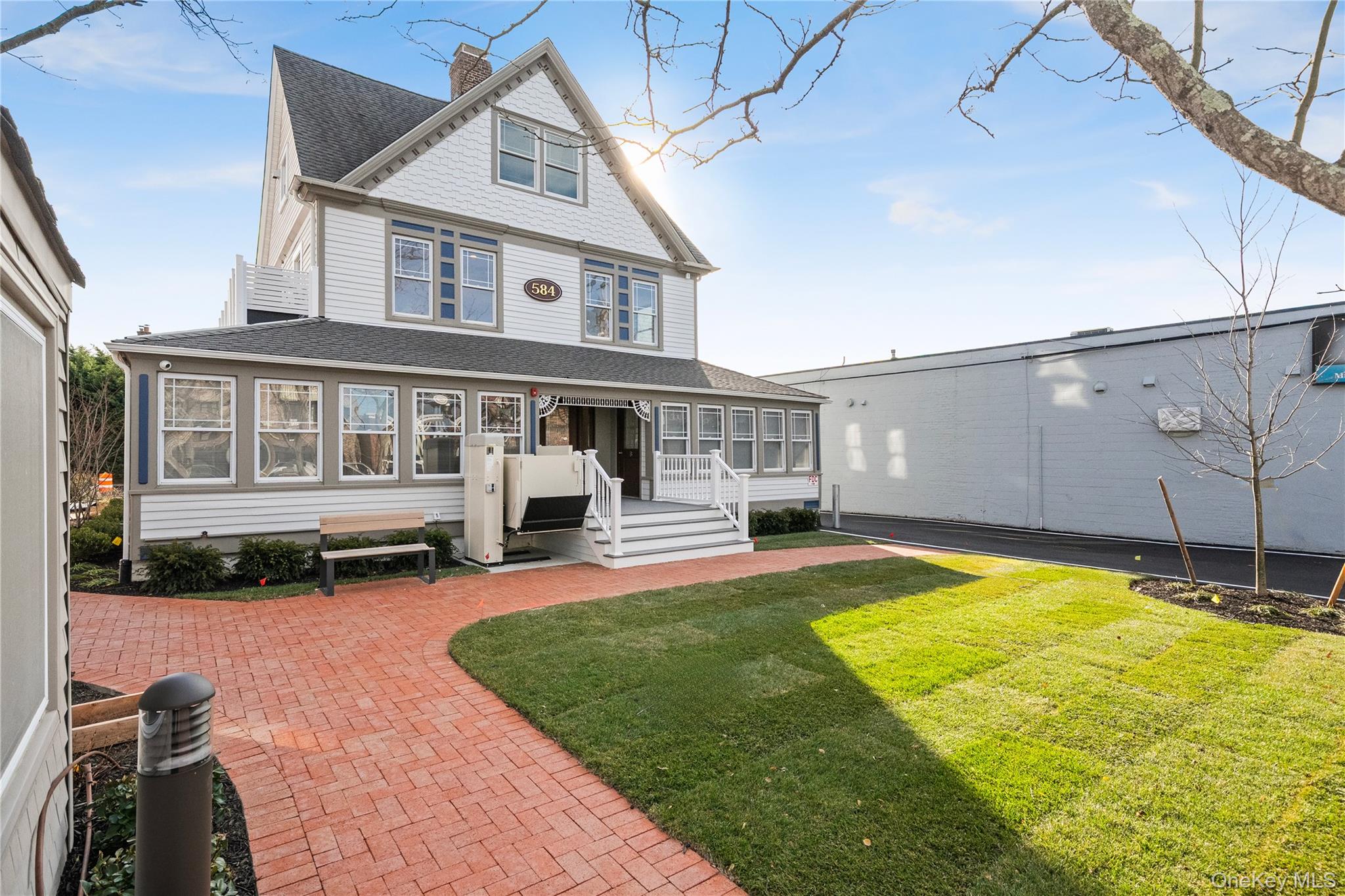 584 Main Street # 1, Islip, NY 11751