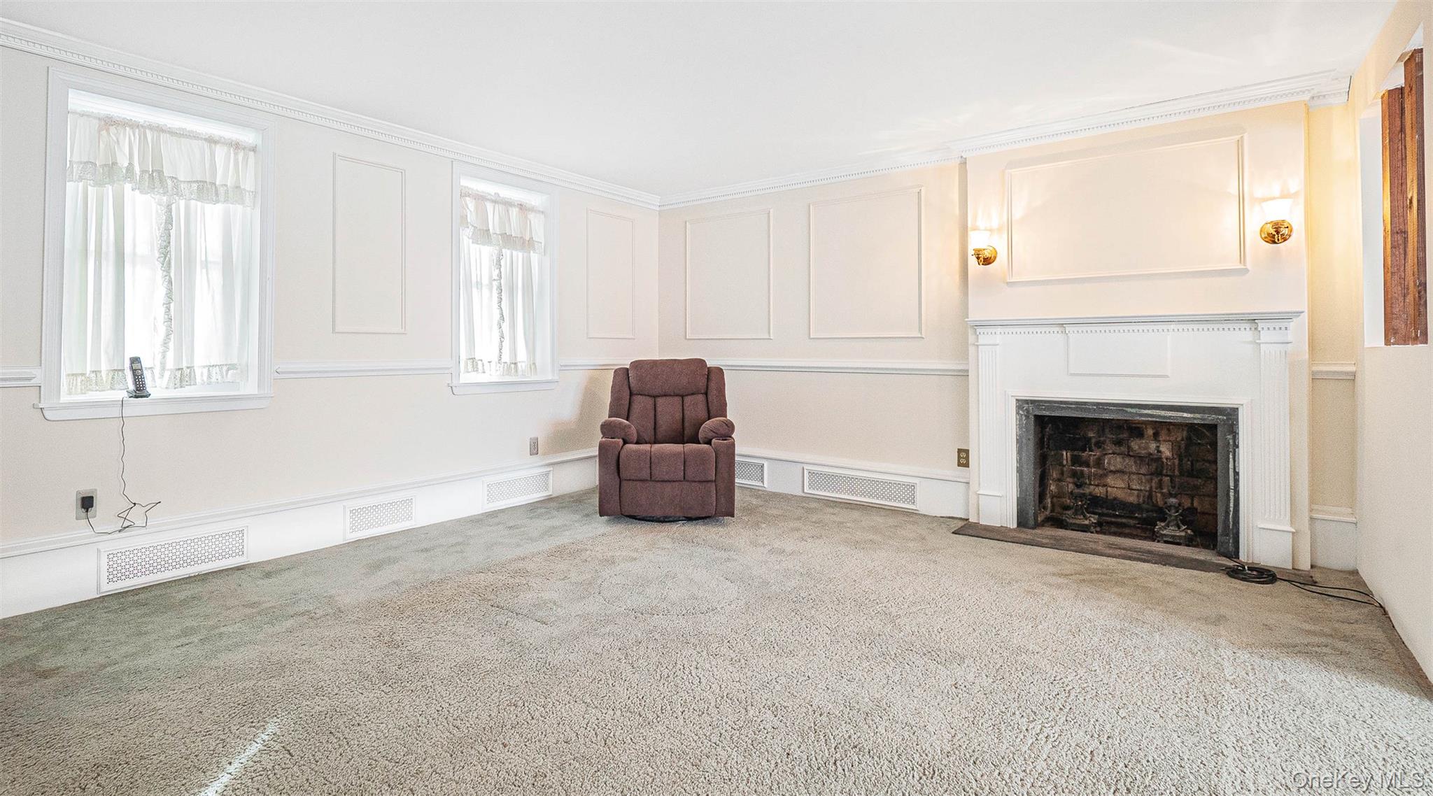 238 S Centerville Road, Middletown, NY 10940