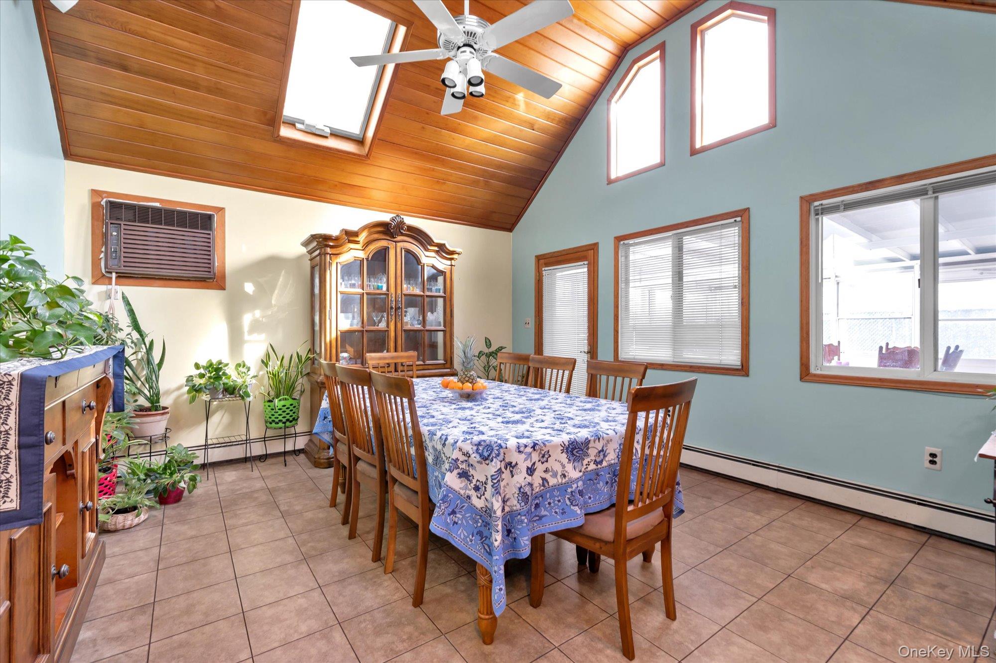 89 Foster Avenue, Valley Stream, NY 11580