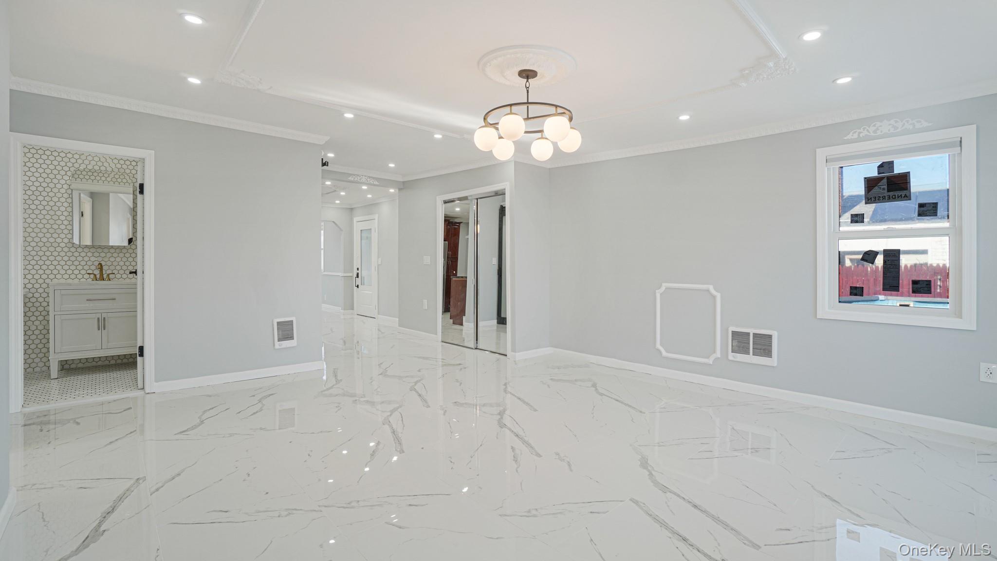 21 Linden Boulevard, Hicksville, NY 11801