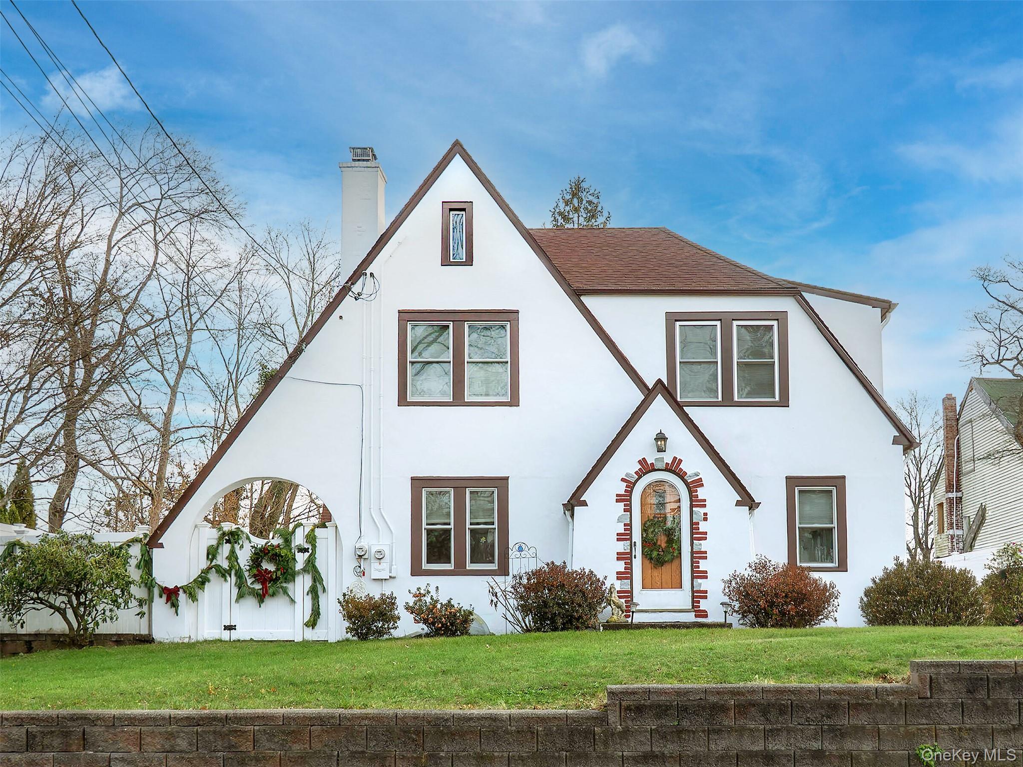 118 McLaughlin Street, Glen Cove, NY 11542