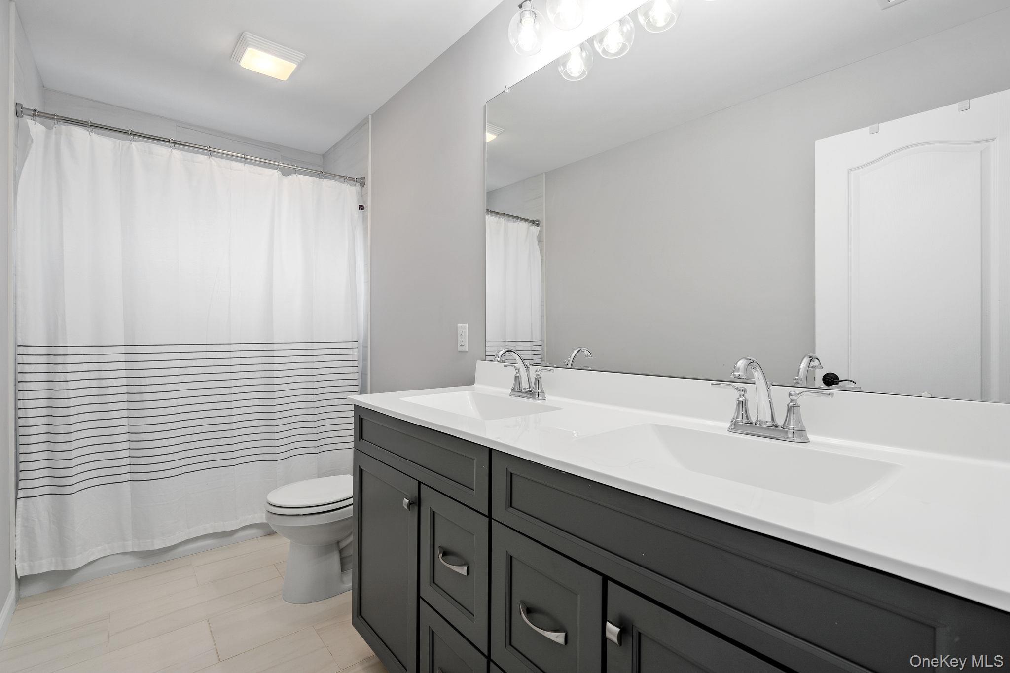 10 Harrier Ridge Drive, Wallkill, NY 12589