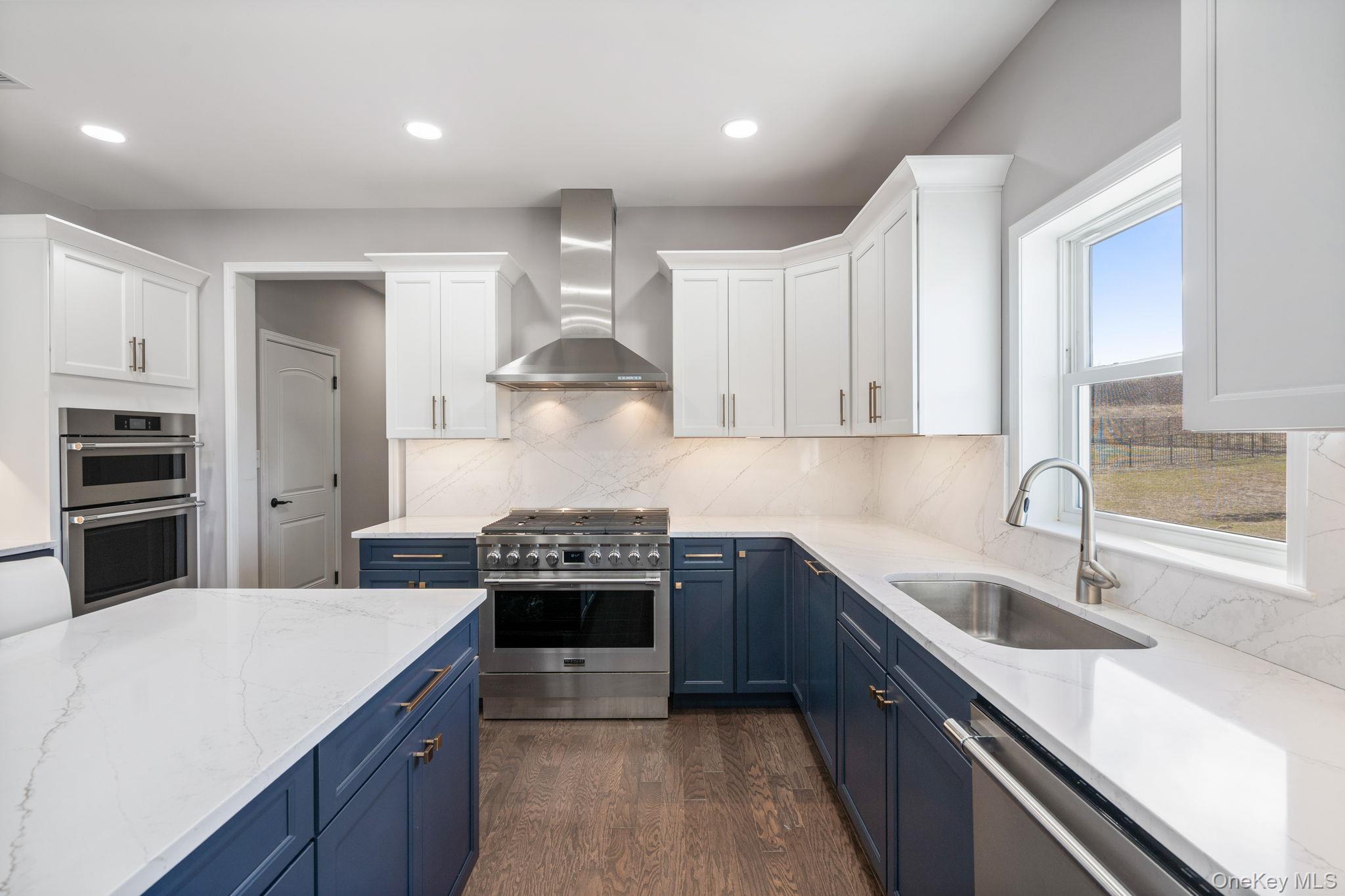 10 Harrier Ridge Drive, Wallkill, NY 12589