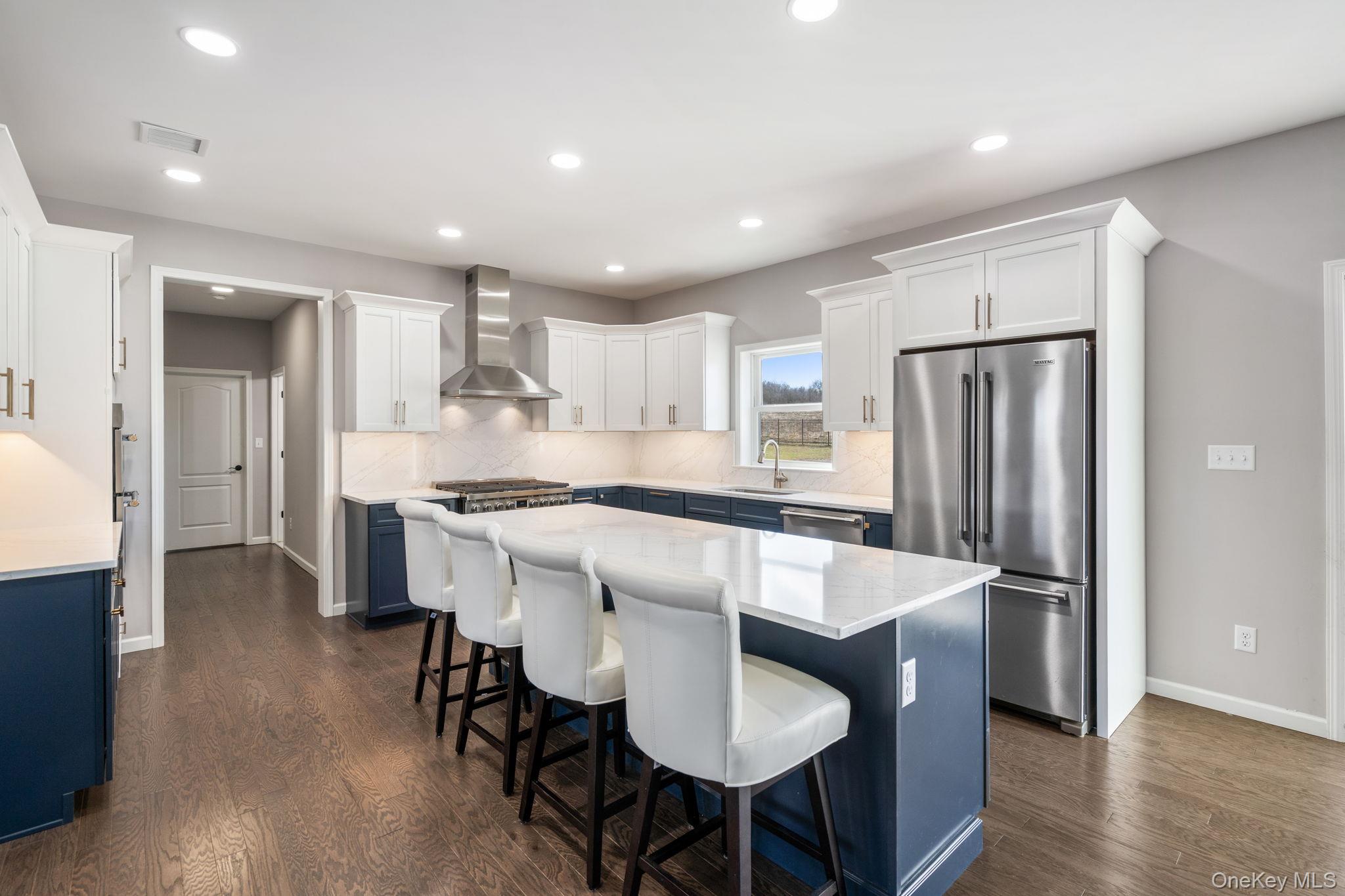 10 Harrier Ridge Drive, Wallkill, NY 12589