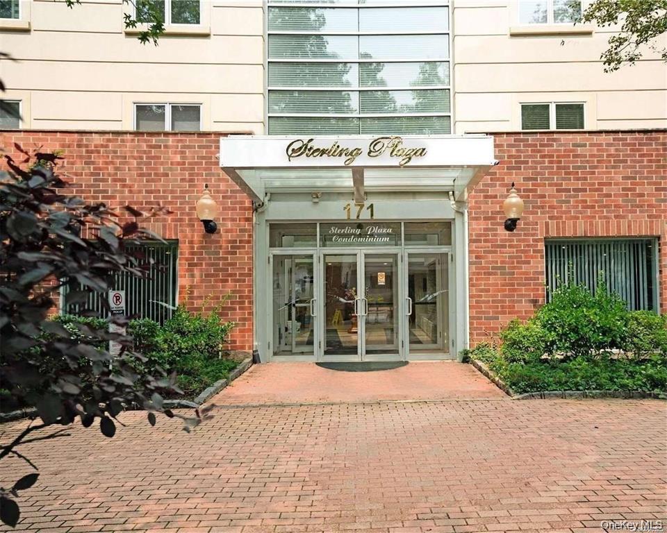 171 GREAT NECK Road # 1N, Great Neck, NY 11021