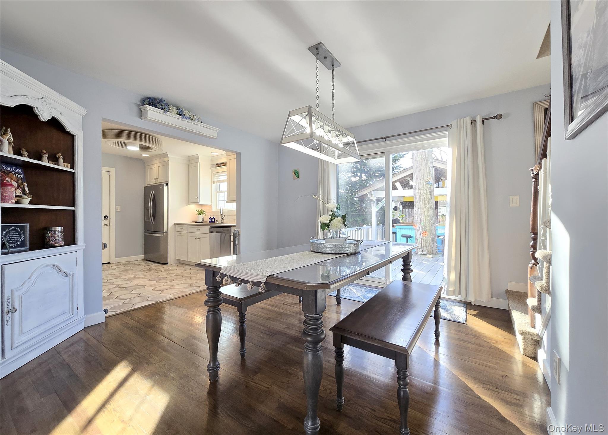 94 Clarendon Road, Ronkonkoma, NY 11779