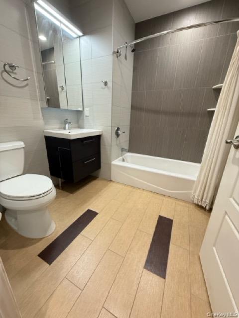 31-10 28th Road # 3D, Astoria, NY 11102