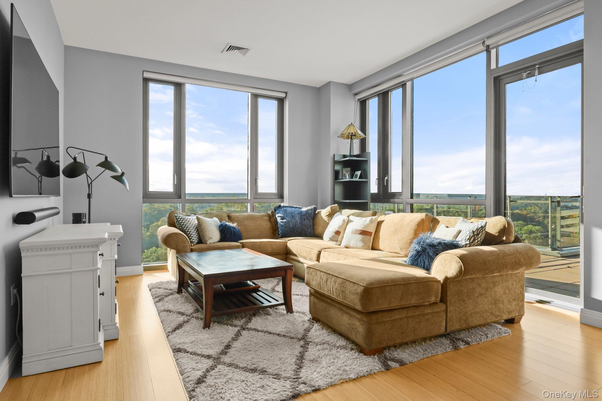 701 Ridge Hill Boulevard # PHF, Yonkers, NY 10710