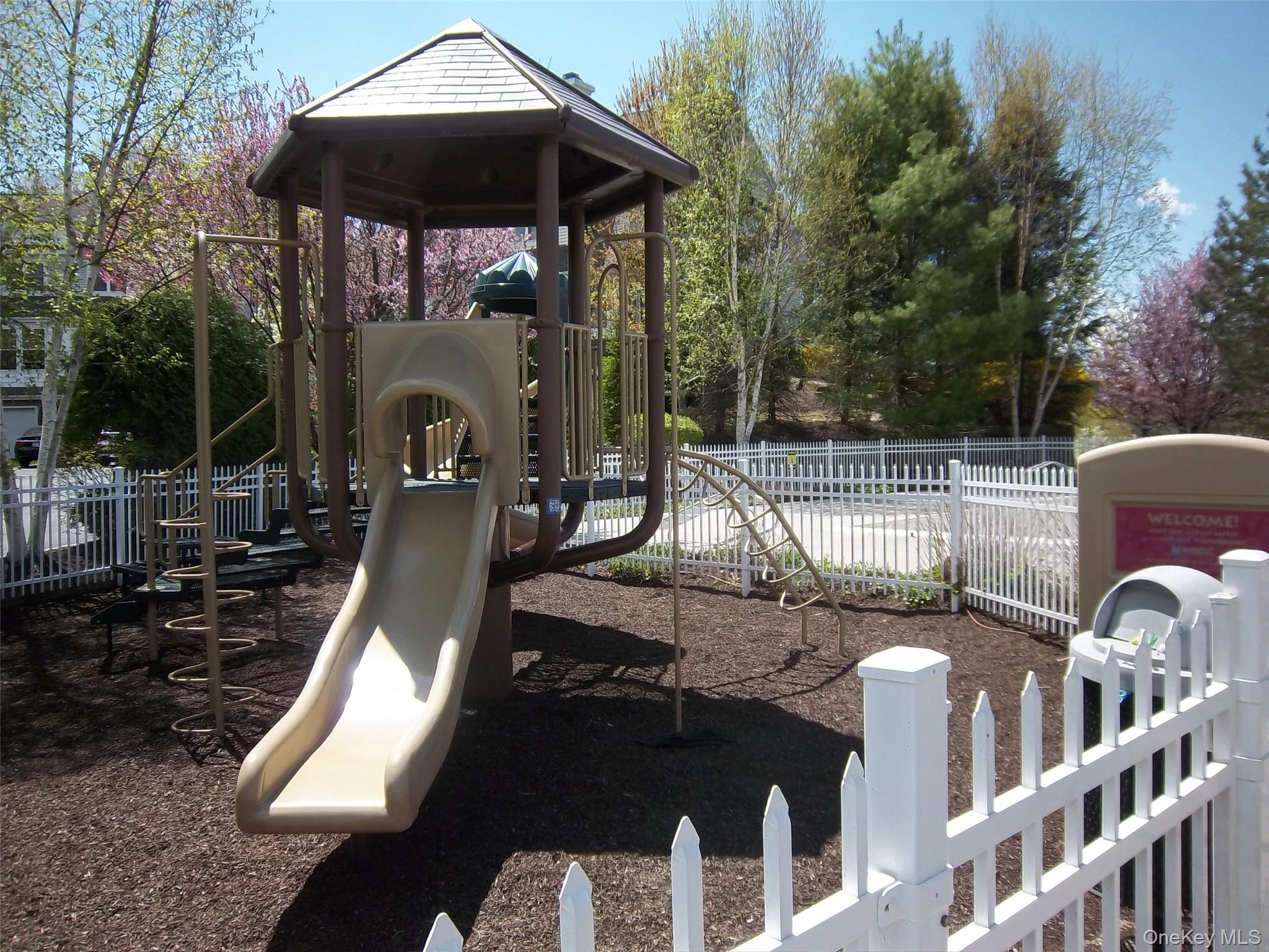 36 Briarbrook Drive, Briarcliff Manor, NY 10510