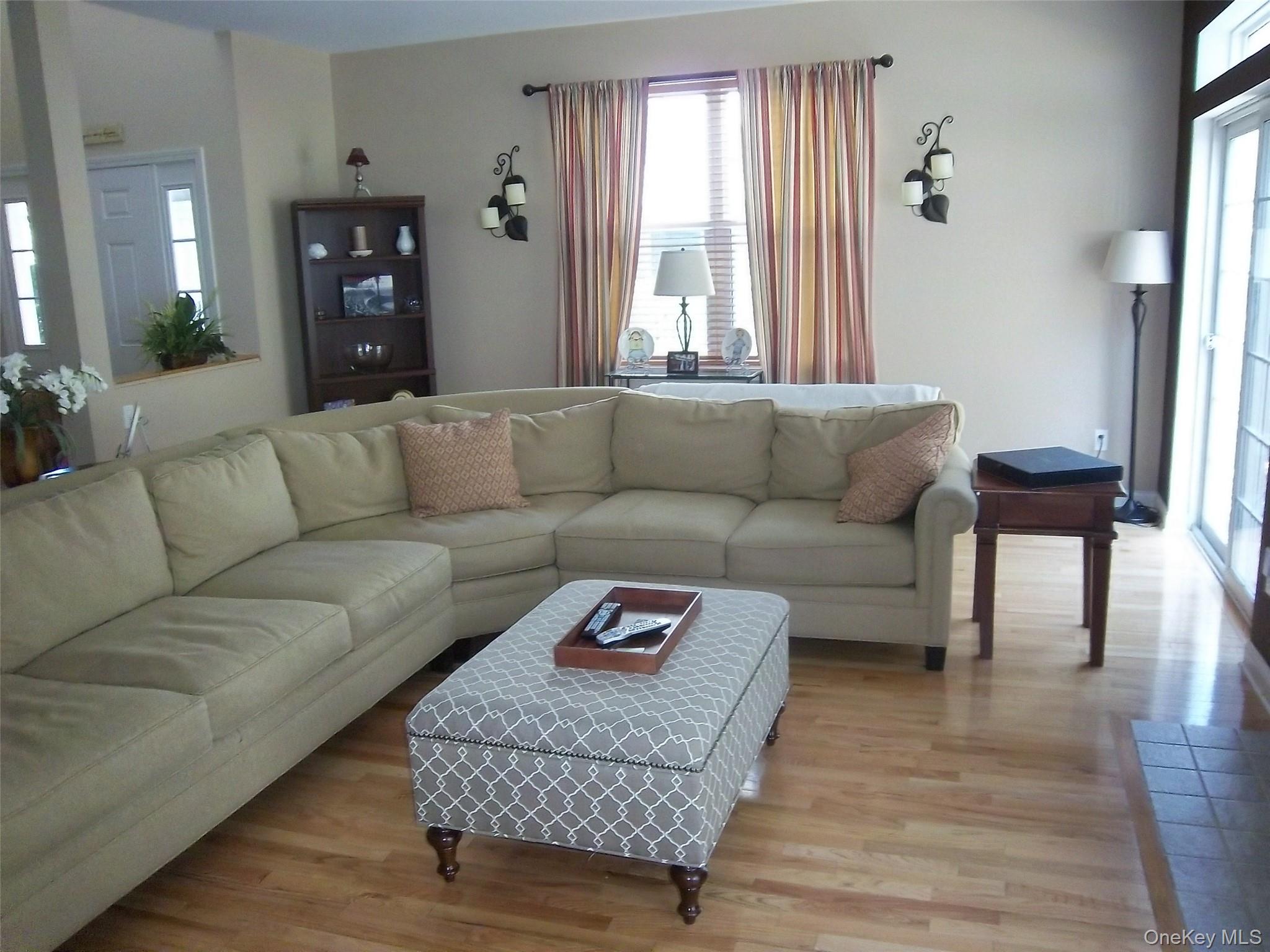 36 Briarbrook Drive, Briarcliff Manor, NY 10510