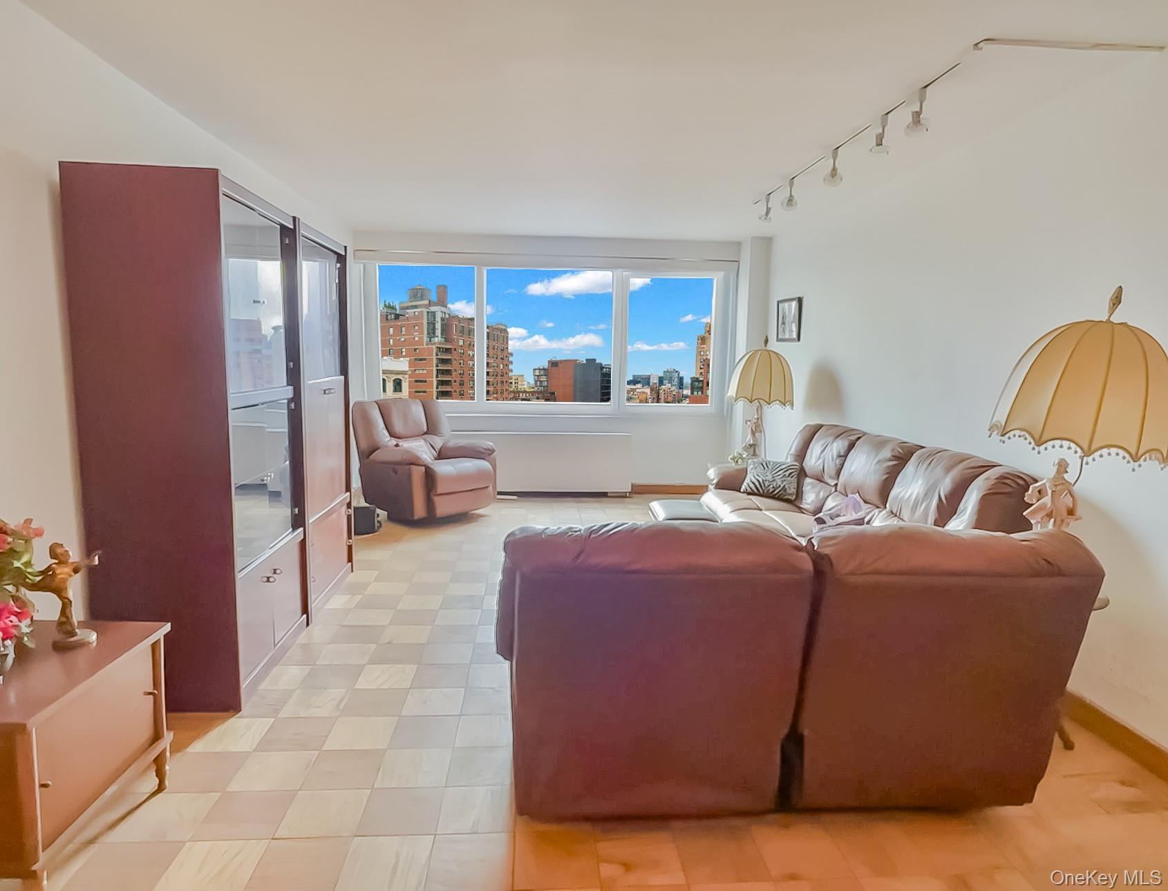 61-20 Grand Central Parkway # A1407, Forest Hills, NY 11375