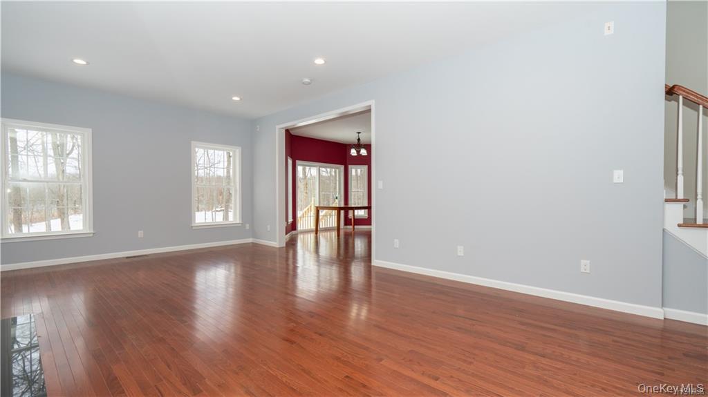 5 Harrier Ridge Drive, Wallkill, NY 12589