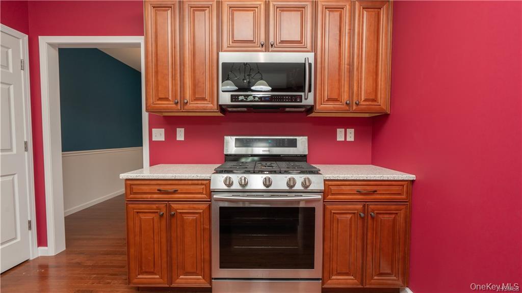 5 Harrier Ridge Drive, Wallkill, NY 12589