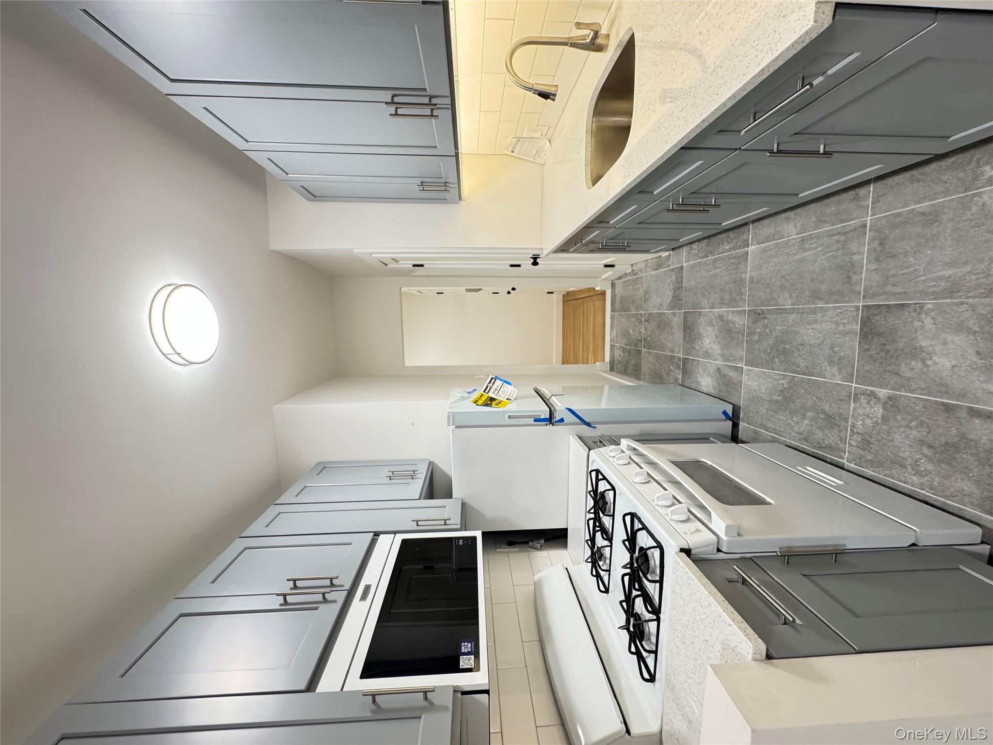 2925 Mathews Ave # 2H, Bronx, NY 10467