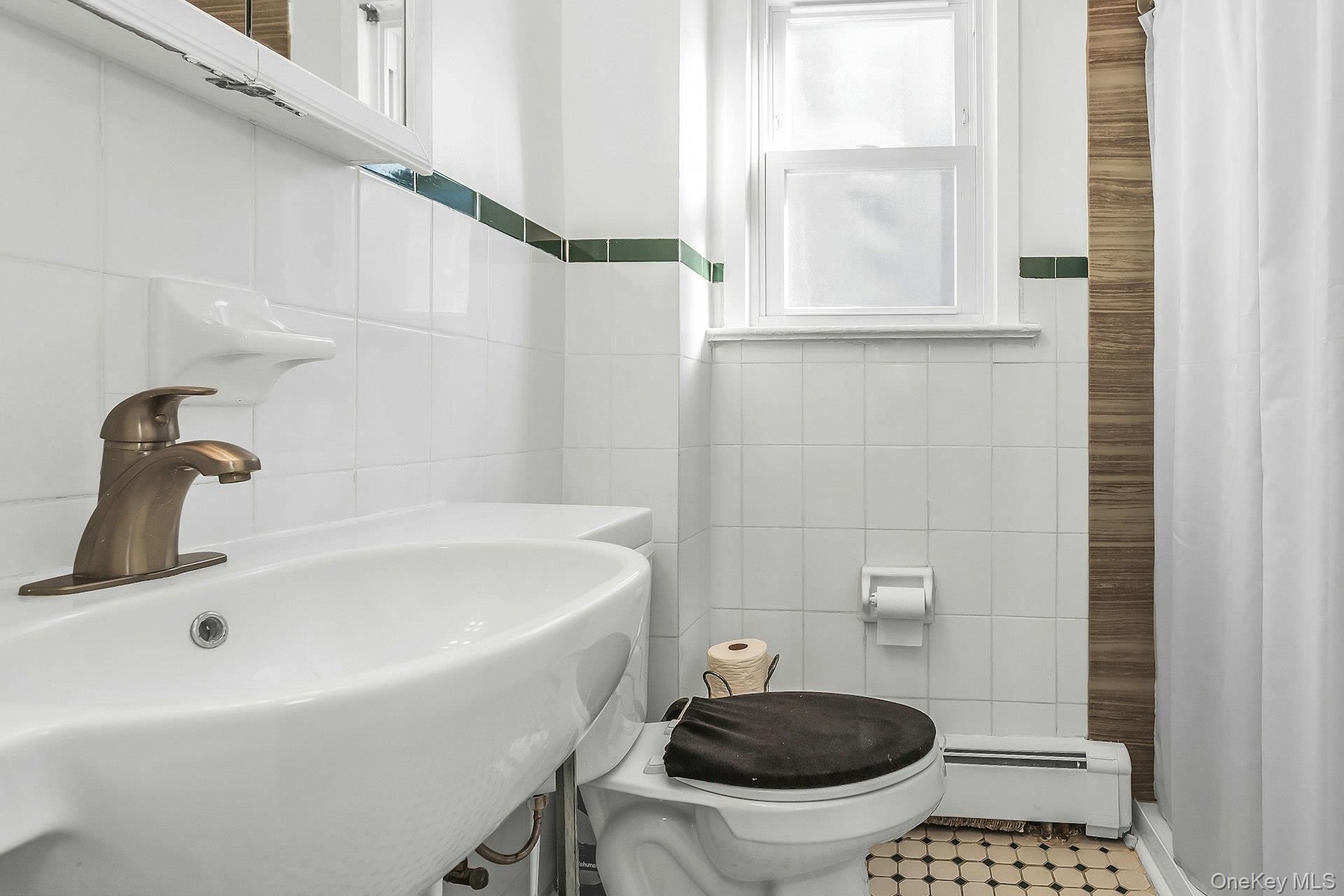 31 Cedar Street, Roosevelt, NY 11575