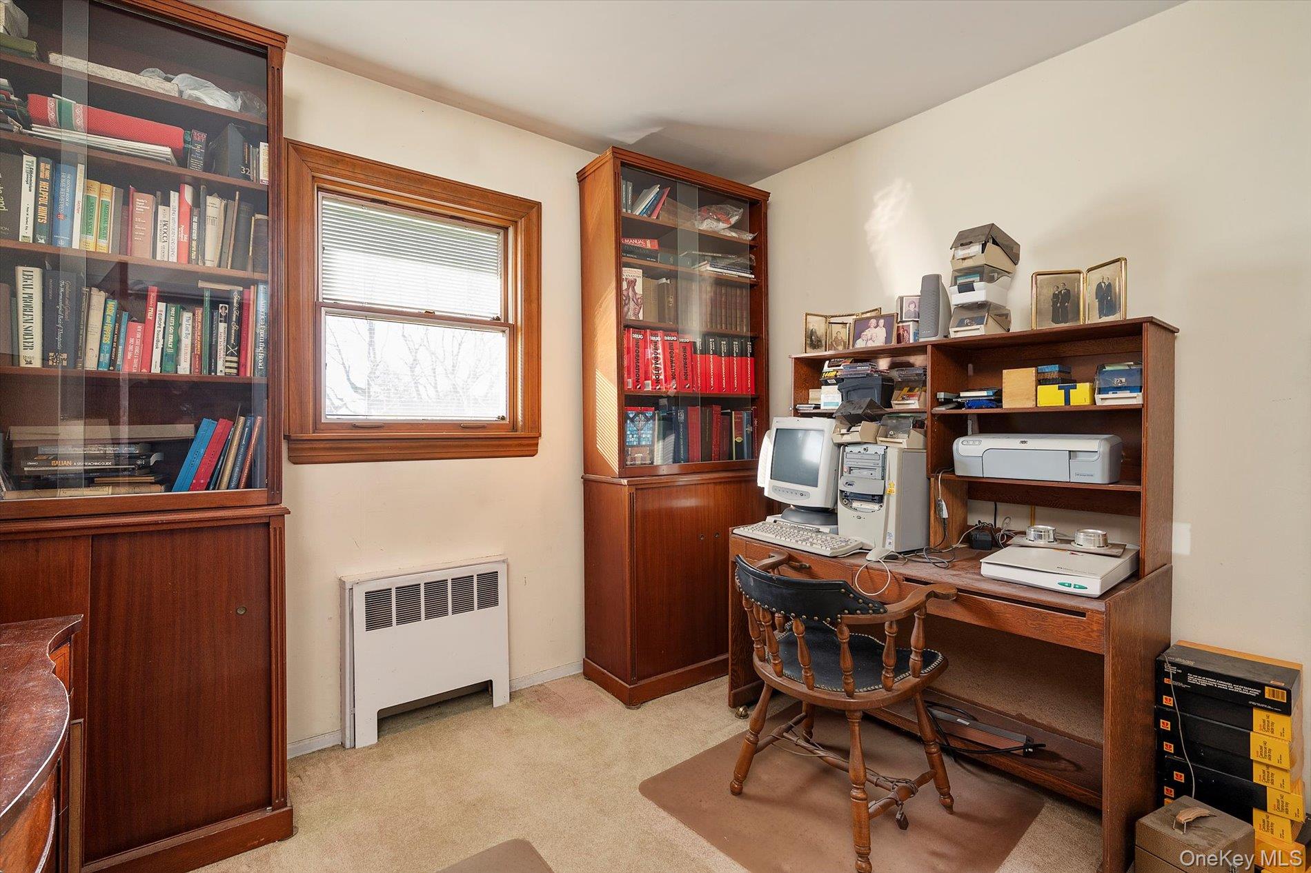 285 Southwood Circle, Syosset, NY 11791