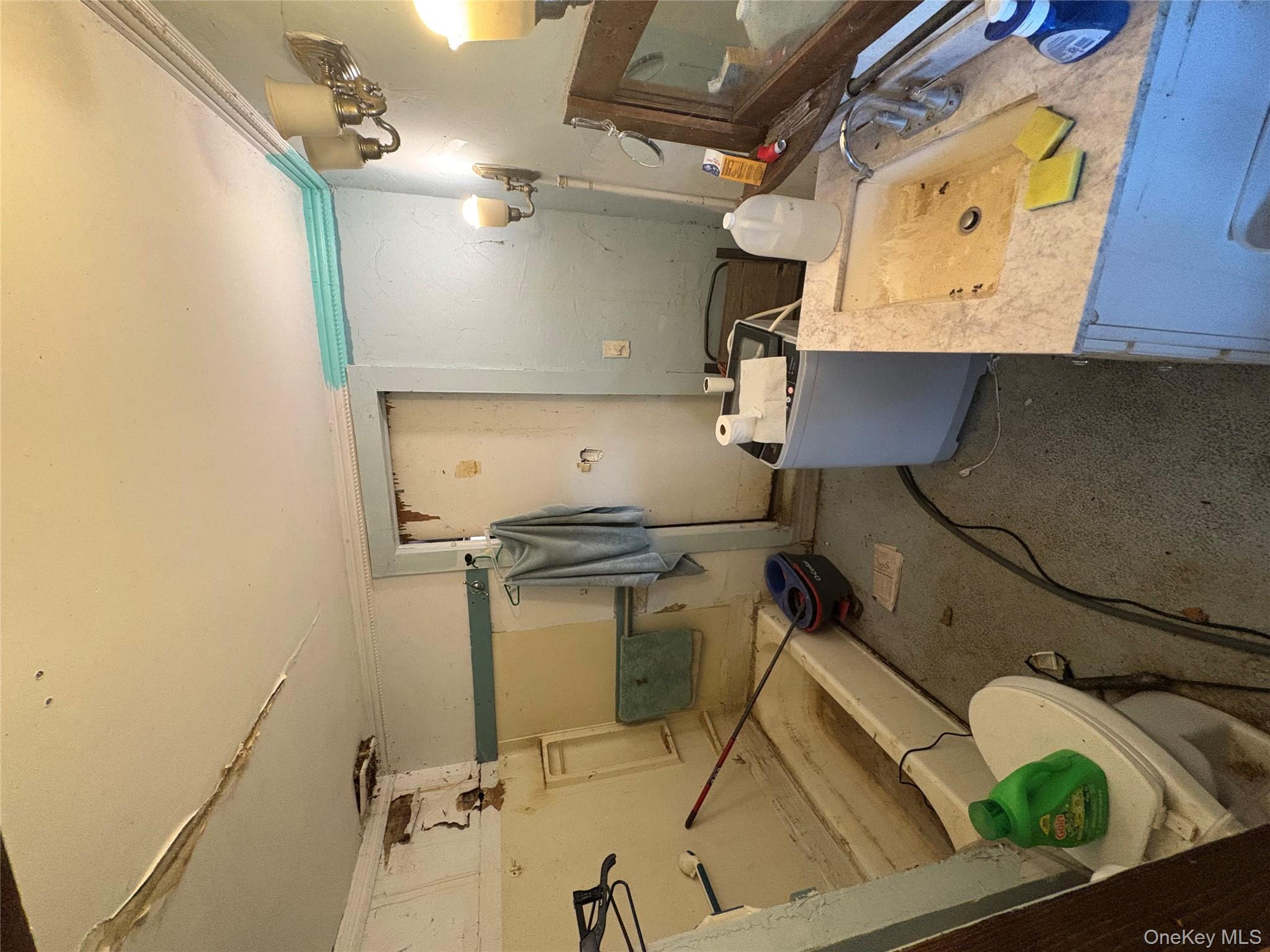 186 S Route 303, Congers, NY 10920