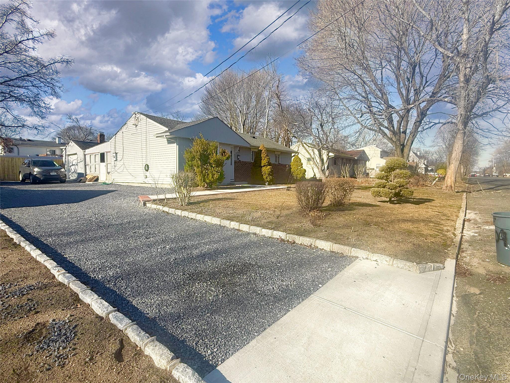 2804 Eagle Avenue, Medford, NY 11763