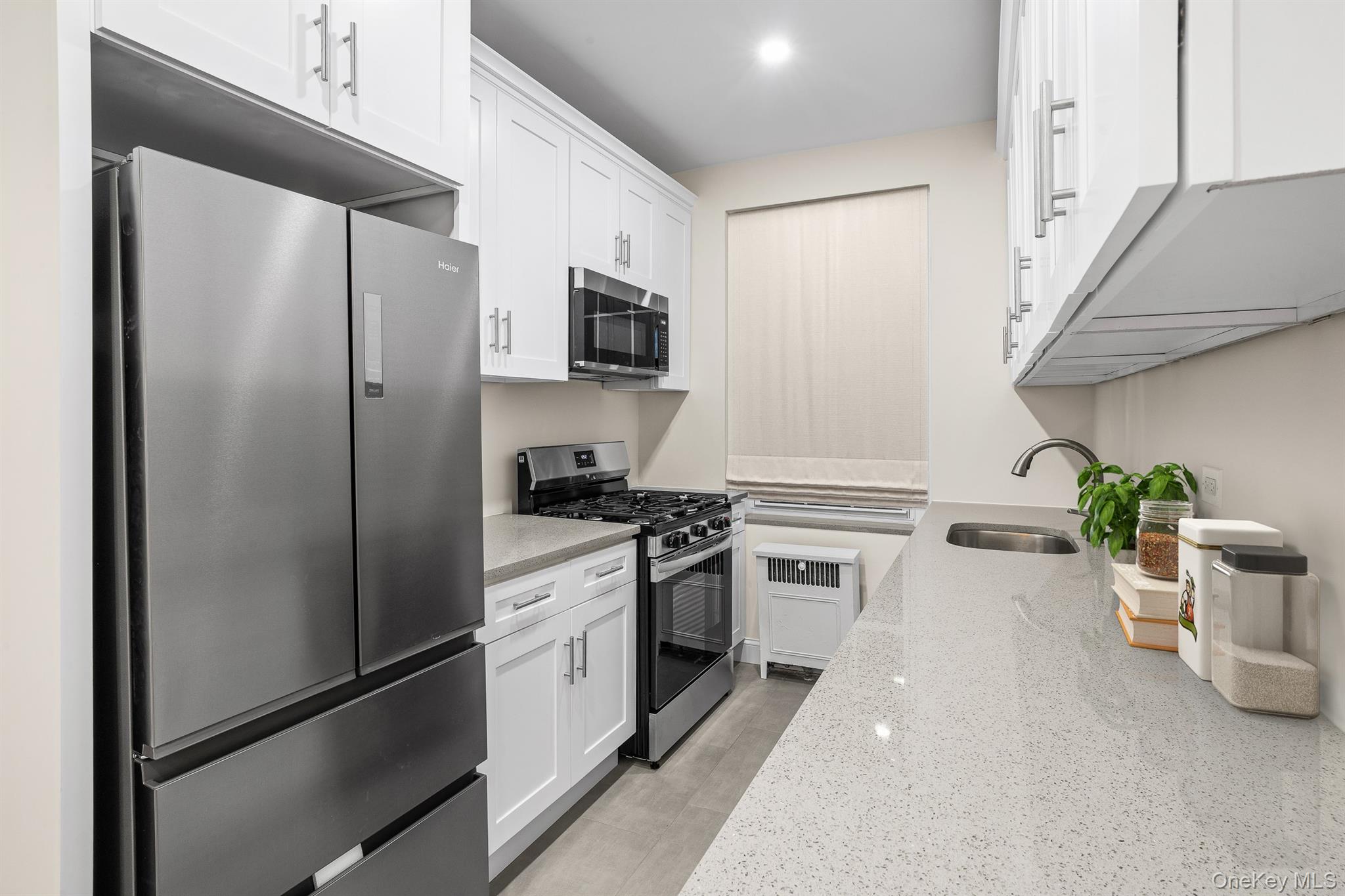 11007 73rd Road # 2K, Forest Hills, NY 11375