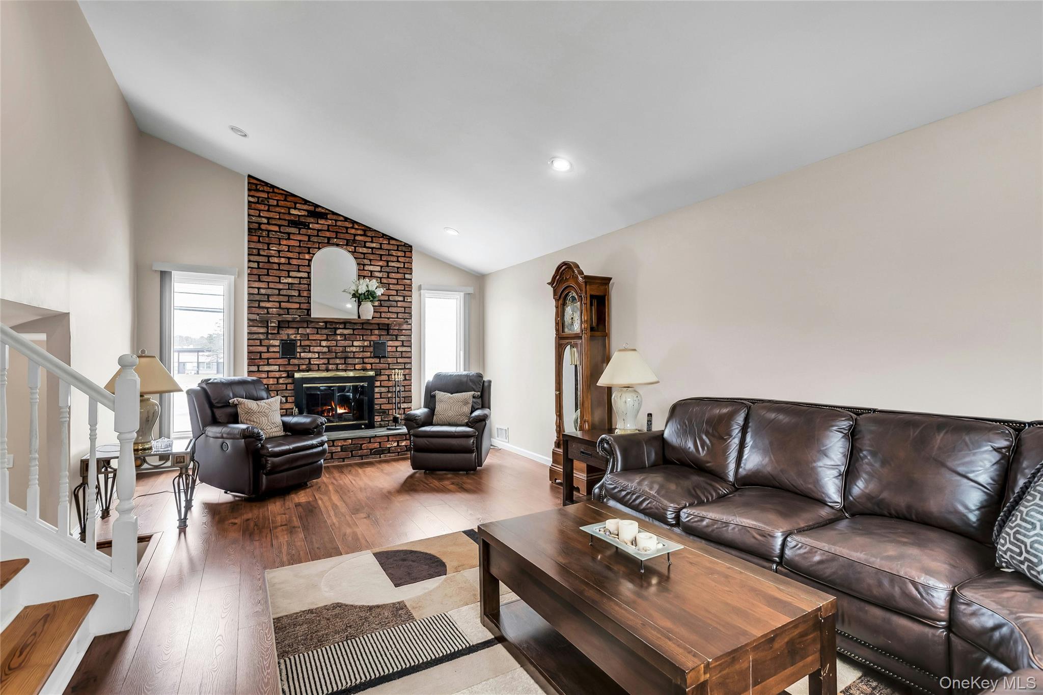 360 Locust Avenue, Oakdale, NY 11769