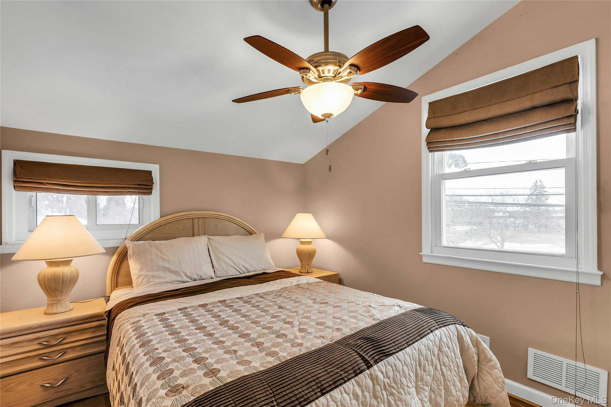 360 Locust Avenue, Oakdale, NY 11769