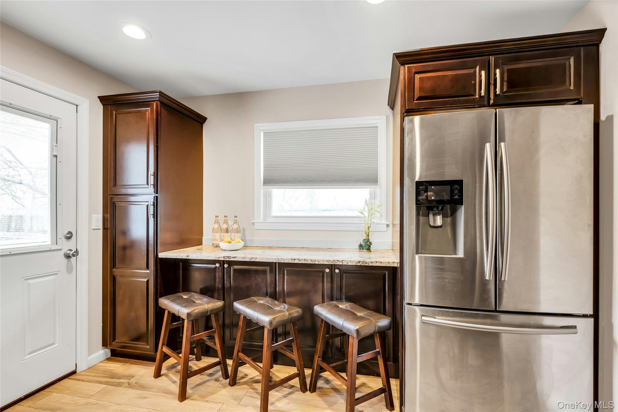 360 Locust Avenue, Oakdale, NY 11769