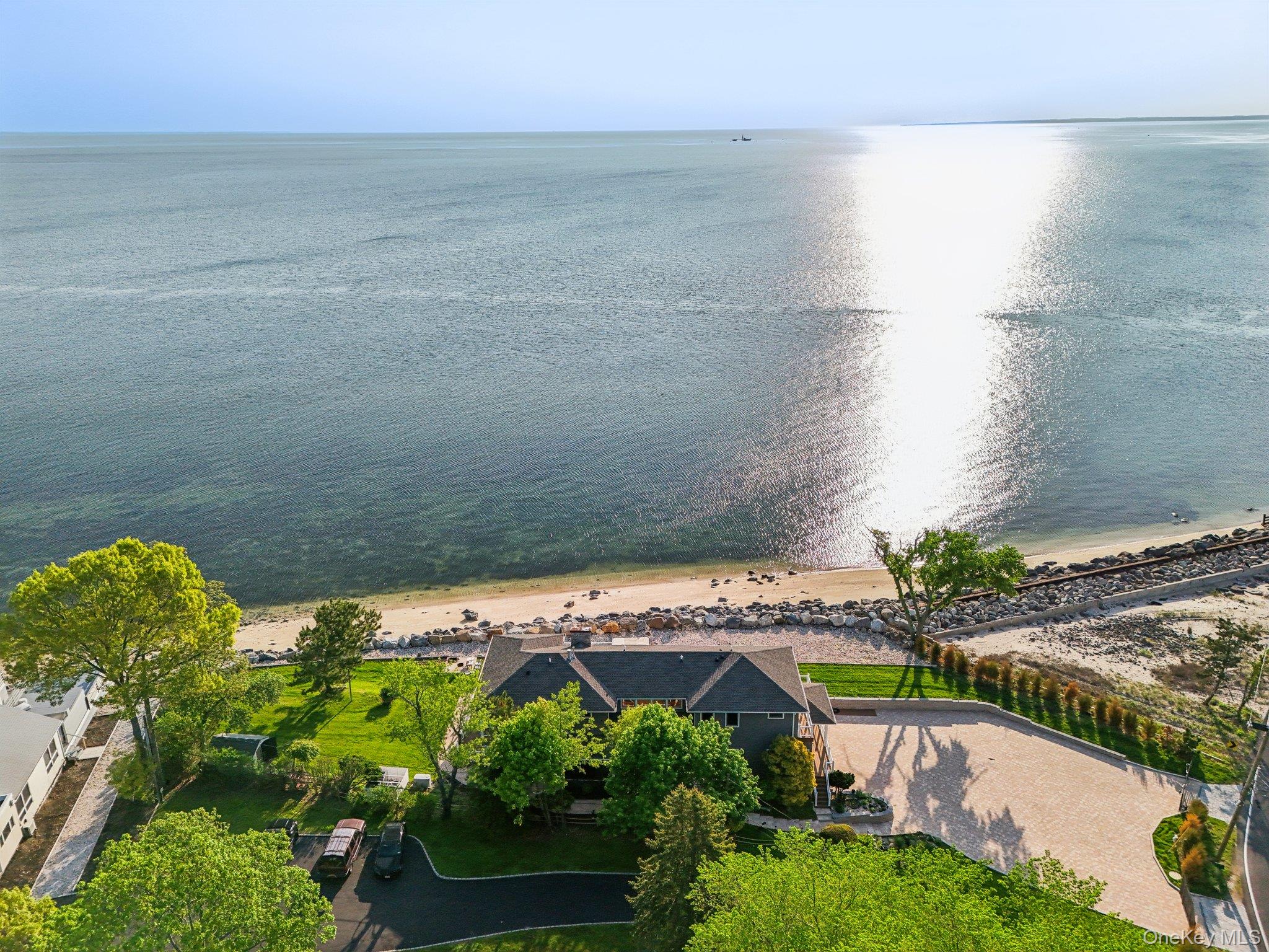 516 Asharoken Avenue, Northport, NY 11768