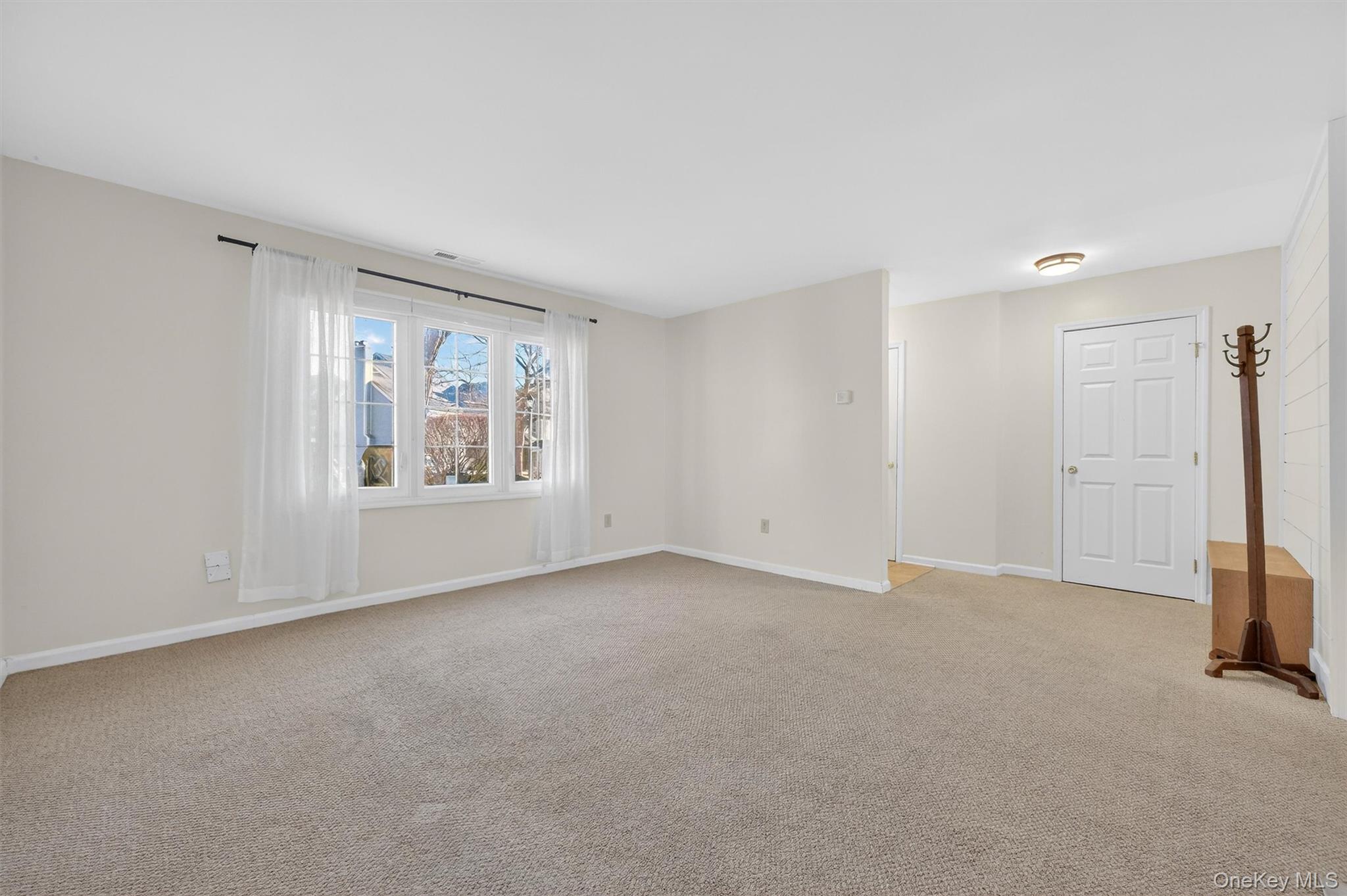 1306 Nutmeg Drive, Carmel, NY 10512