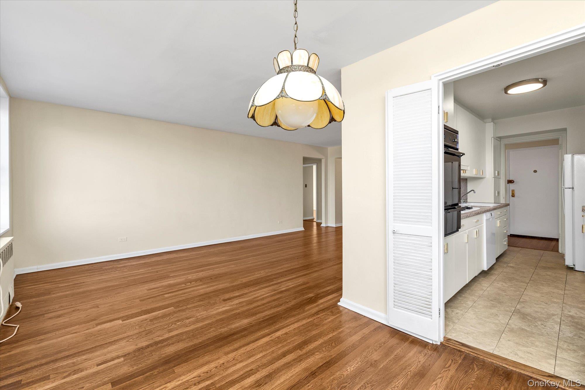 209-80 18 Avenue # 6D, Bayside, NY 11360