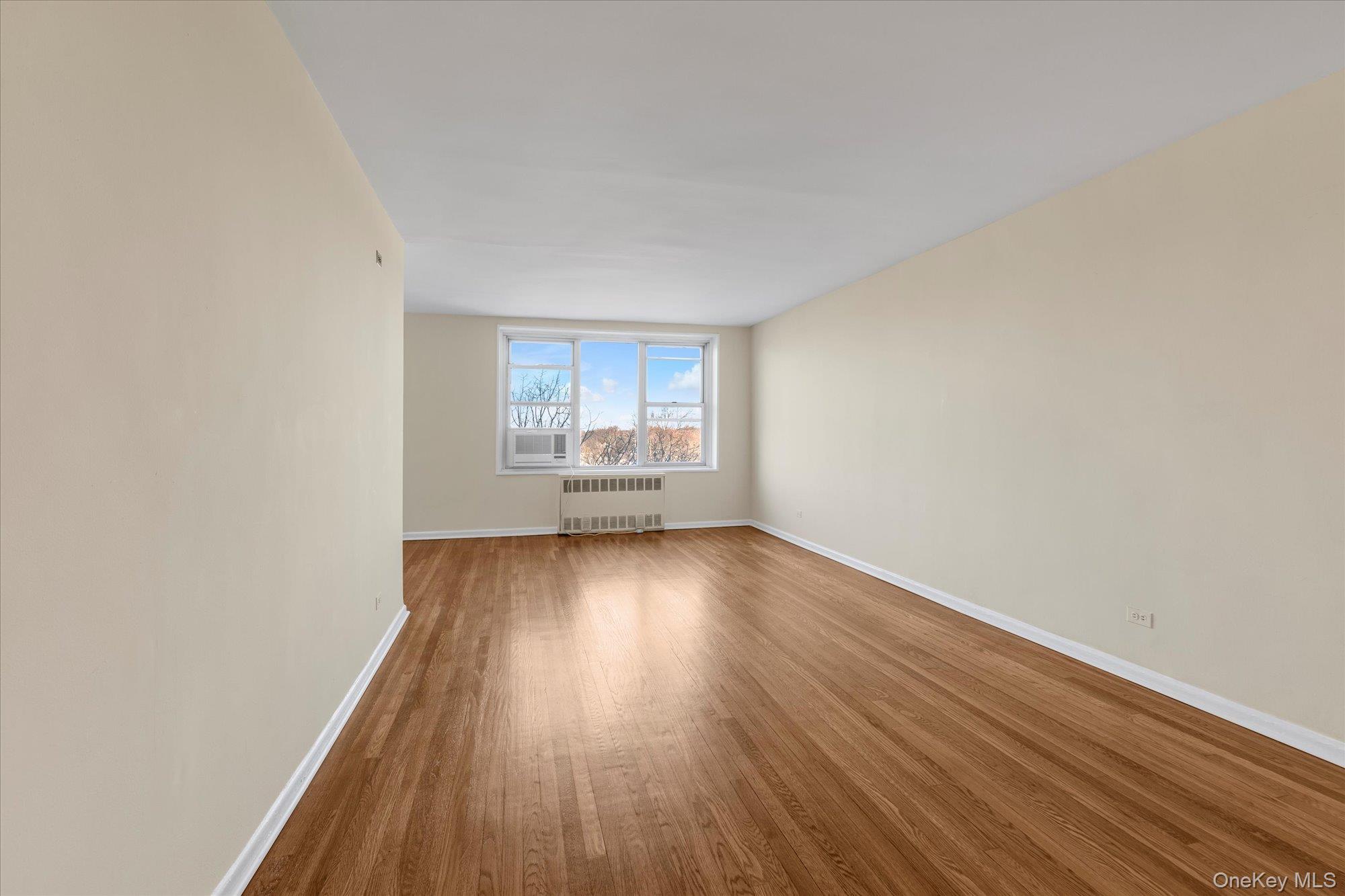 209-80 18 Avenue # 6D, Bayside, NY 11360