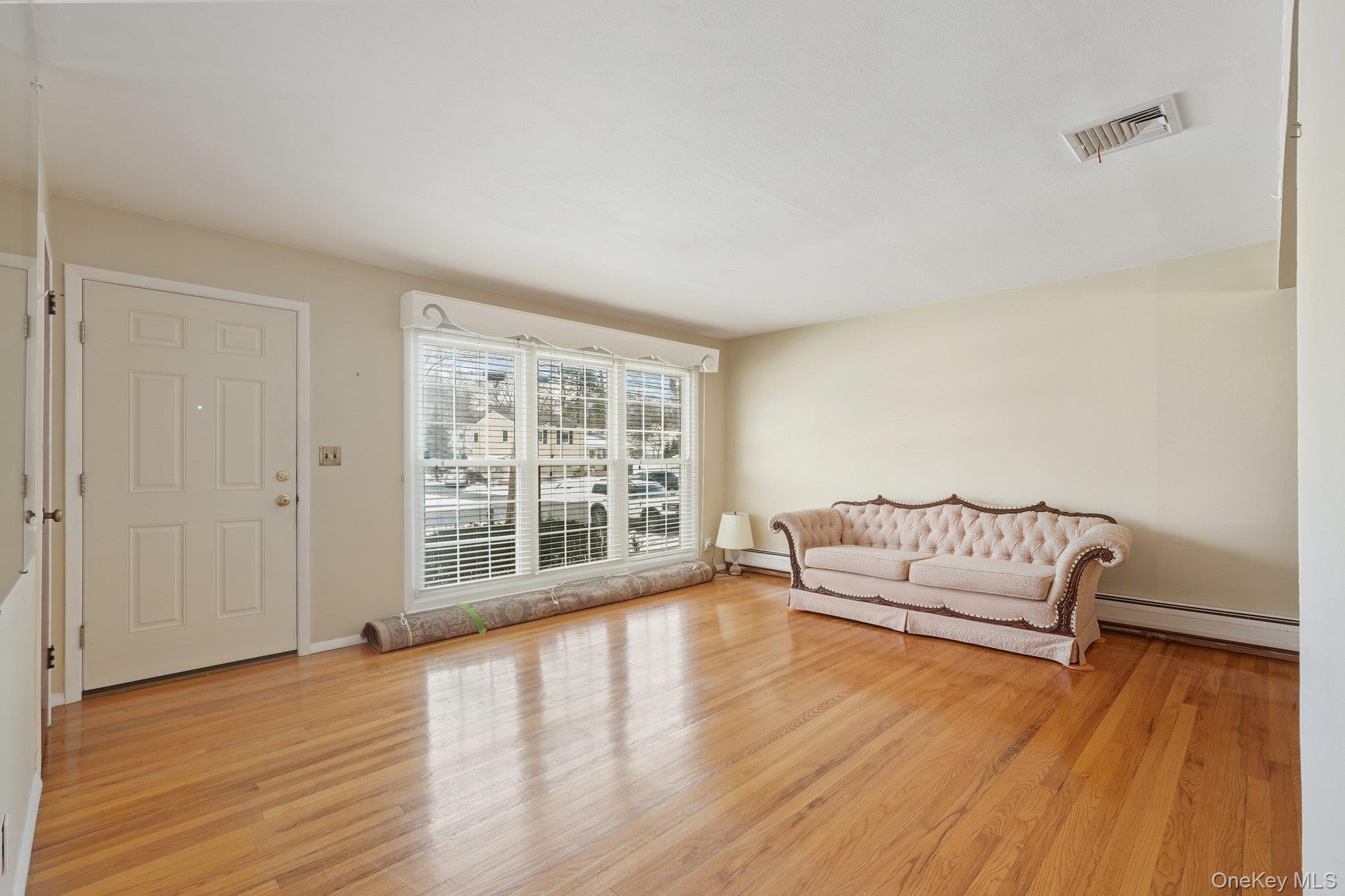 12 Stratford Place, New City, NY 10956