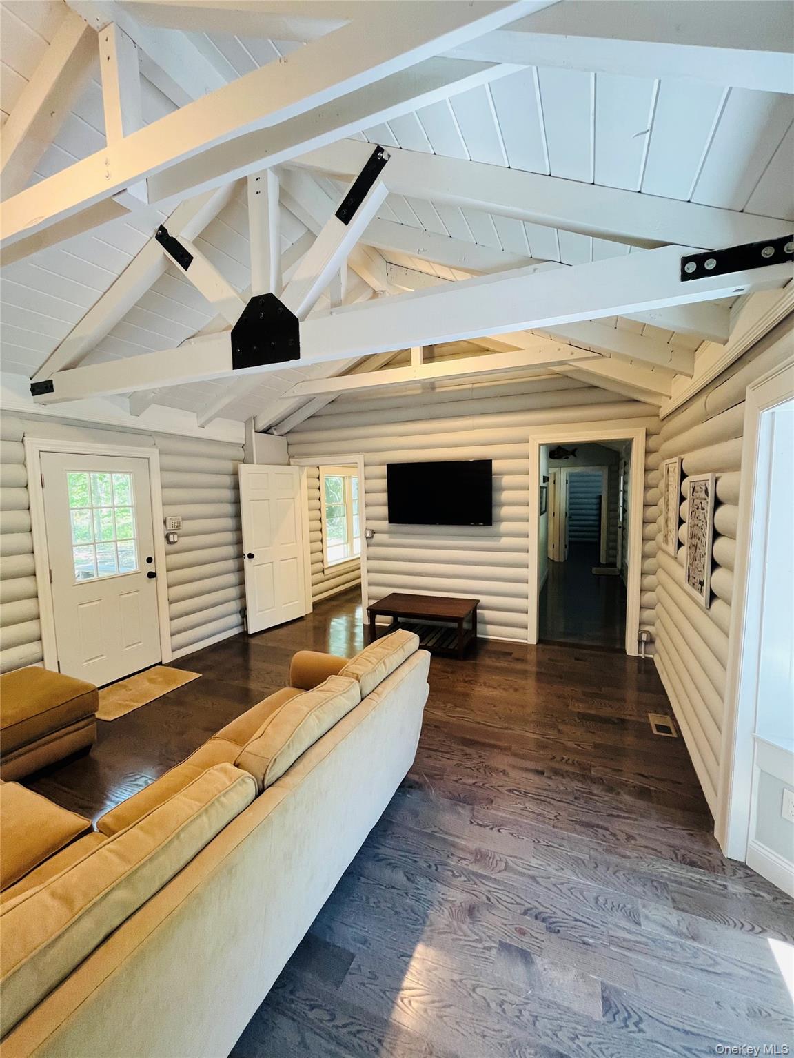 1710 Gull Pond Lane, Greenport, NY 11944