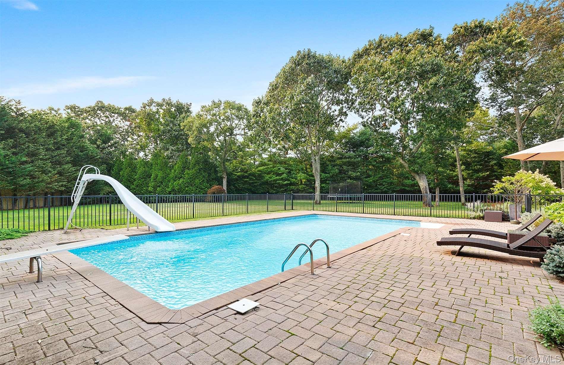 1 Blueberry Lane, Quogue, NY 11959