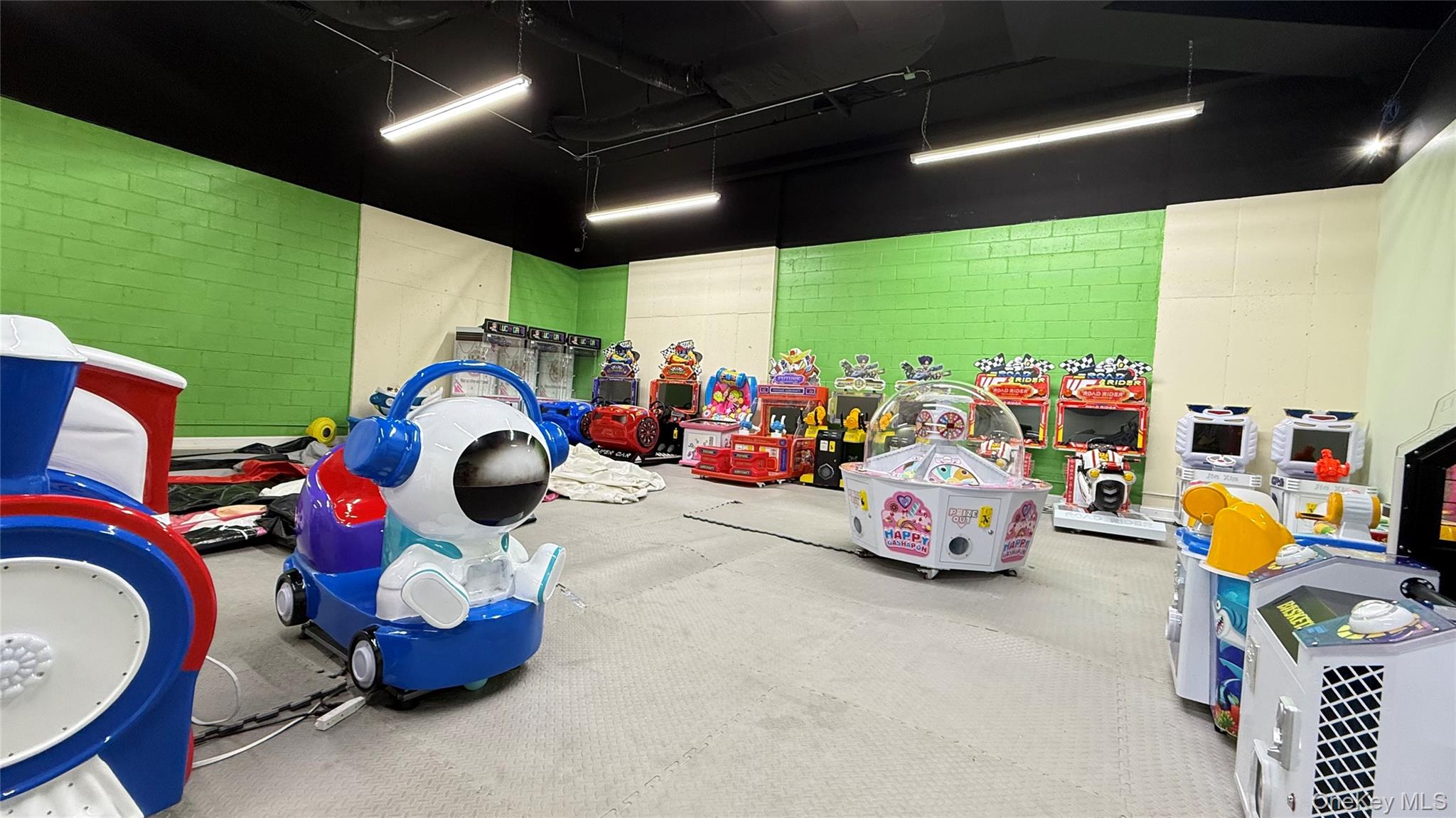 9501 37th Avenue # CA, Jackson Heights, NY 11372