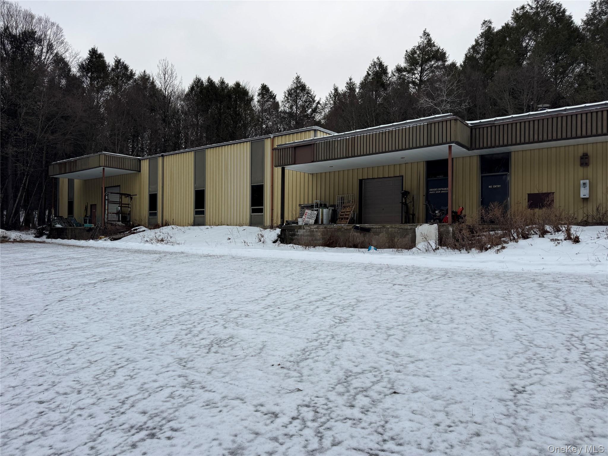 13 183B Road, Swan Lake, NY 12720