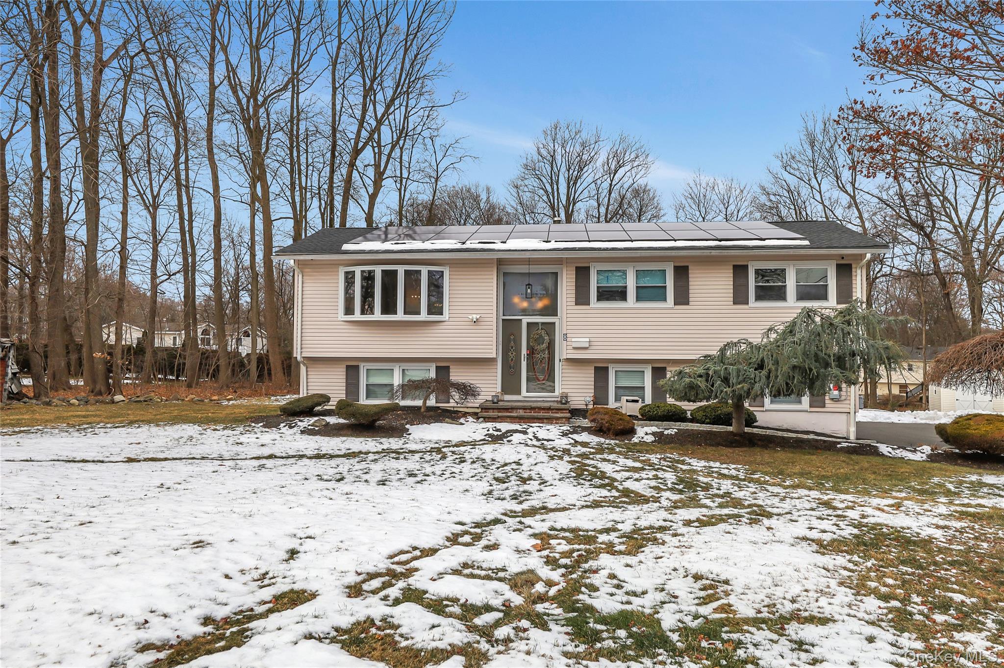 8 Jodi Lane, New City, NY 10956