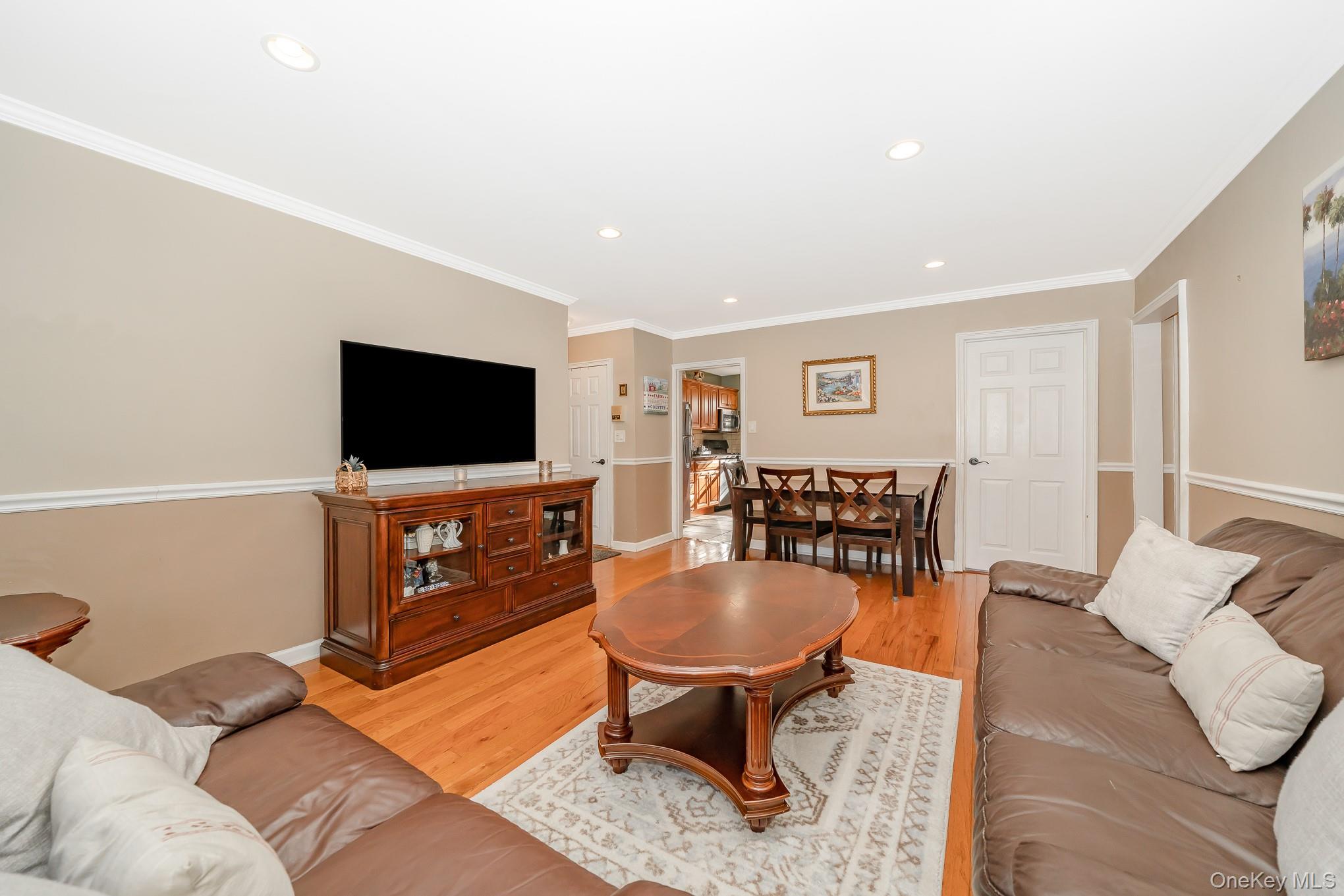 86-40 155th # 1R, Howard Beach, NY 11414