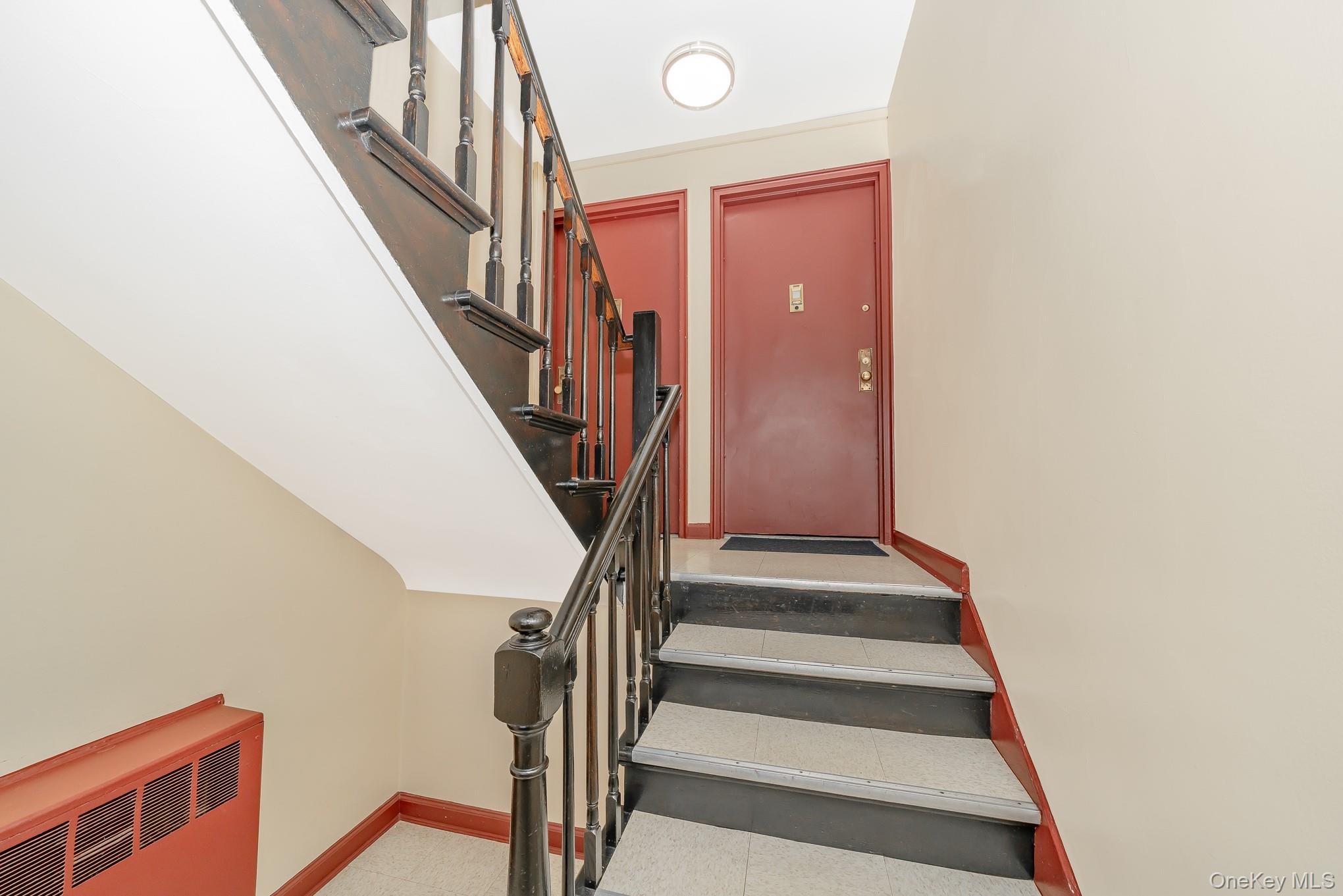 86-40 155th # 1R, Howard Beach, NY 11414