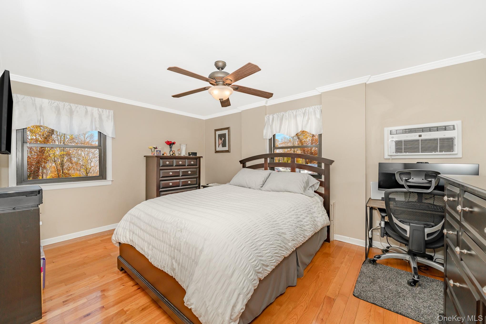 86-40 155th # 1R, Howard Beach, NY 11414