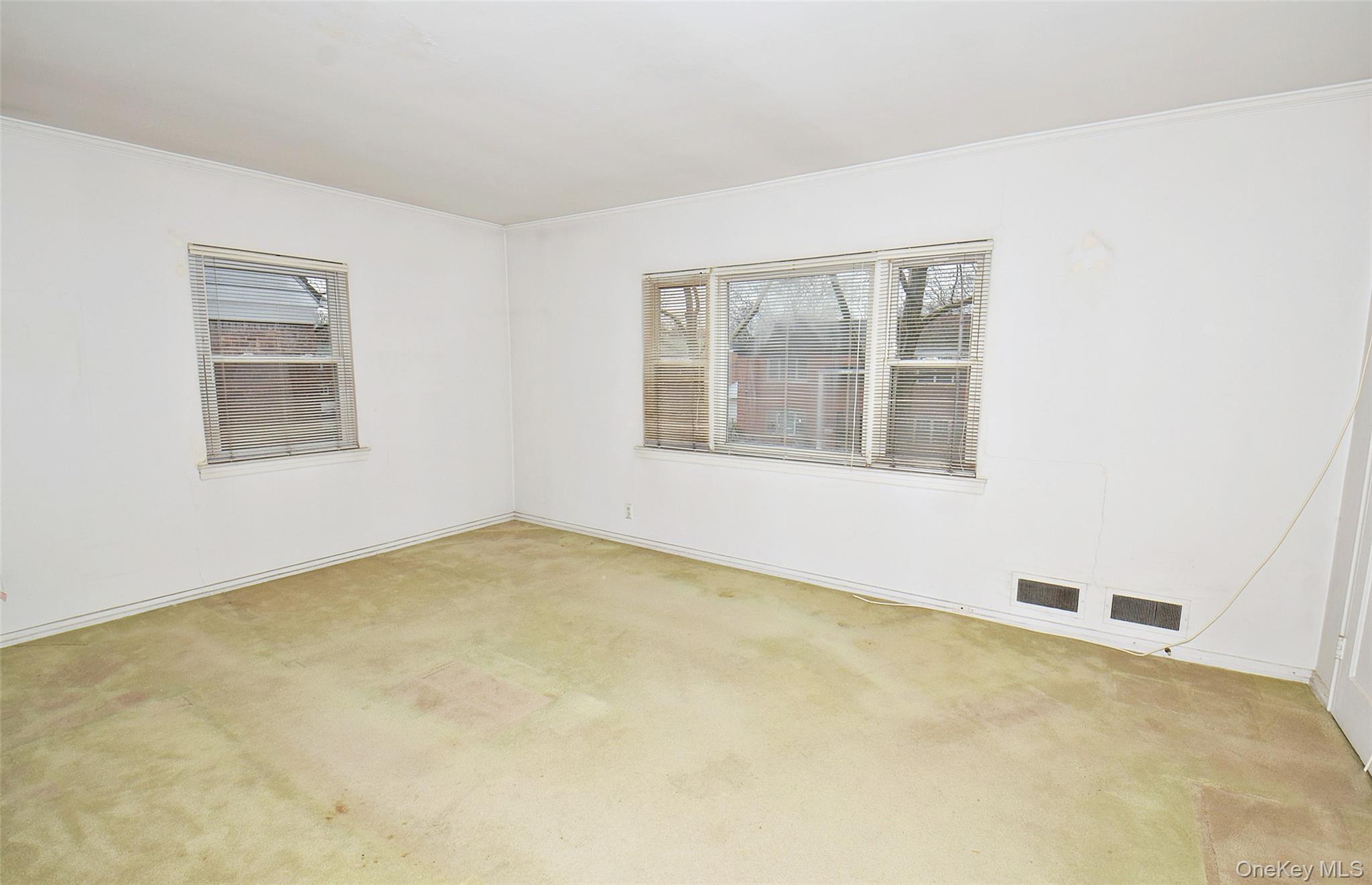 7516 197th Street, Fresh Meadows, NY 11366