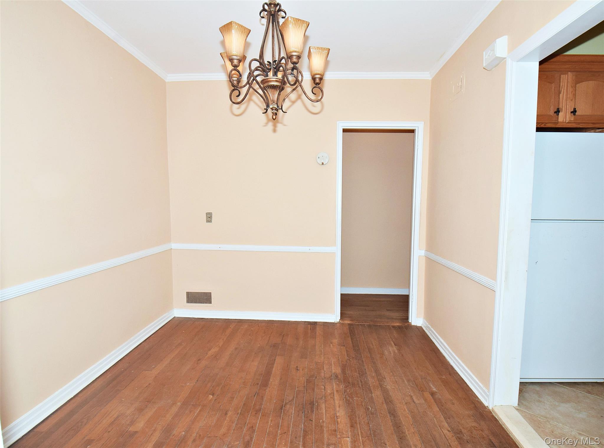 7516 197th Street, Fresh Meadows, NY 11366